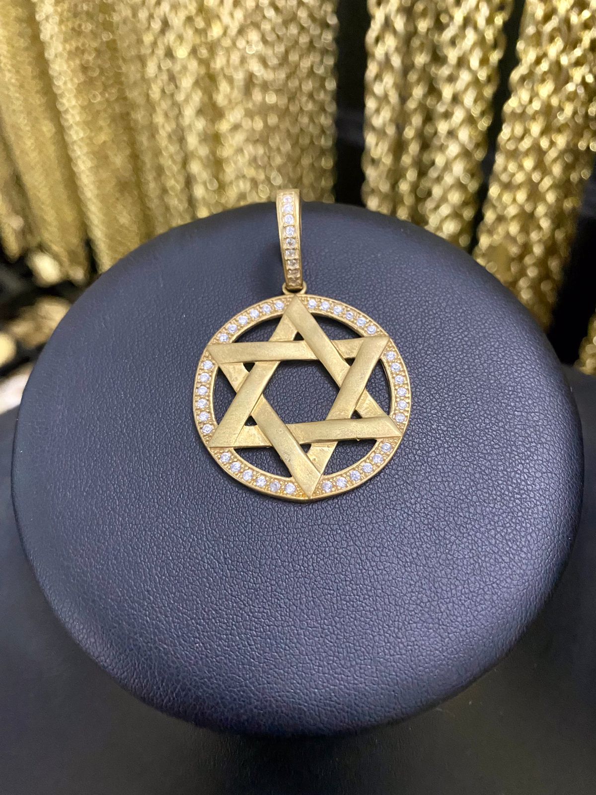 PINGENTE MEDALHA DAVI CRAVEJADA - WRDJOIAS