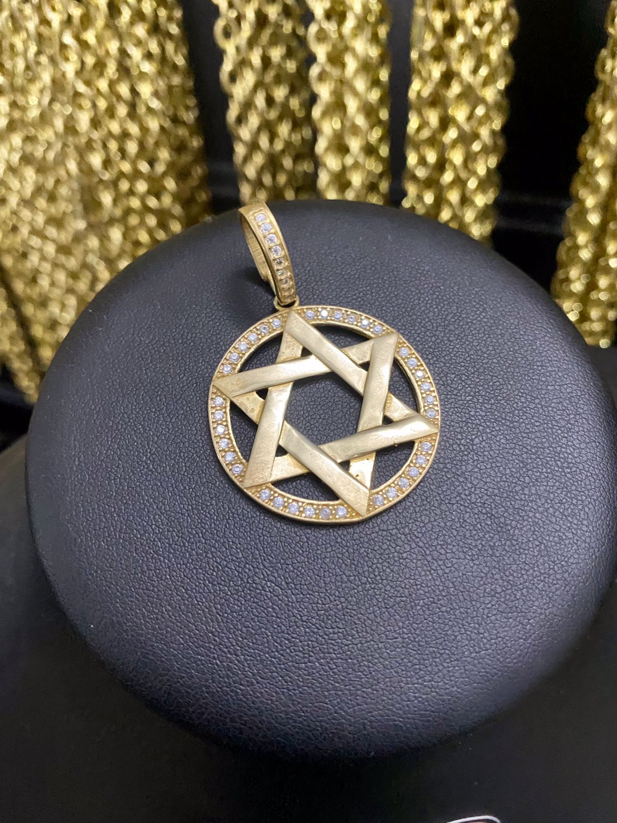 PINGENTE MEDALHA DAVI CRAVEJADA - WRDJOIAS