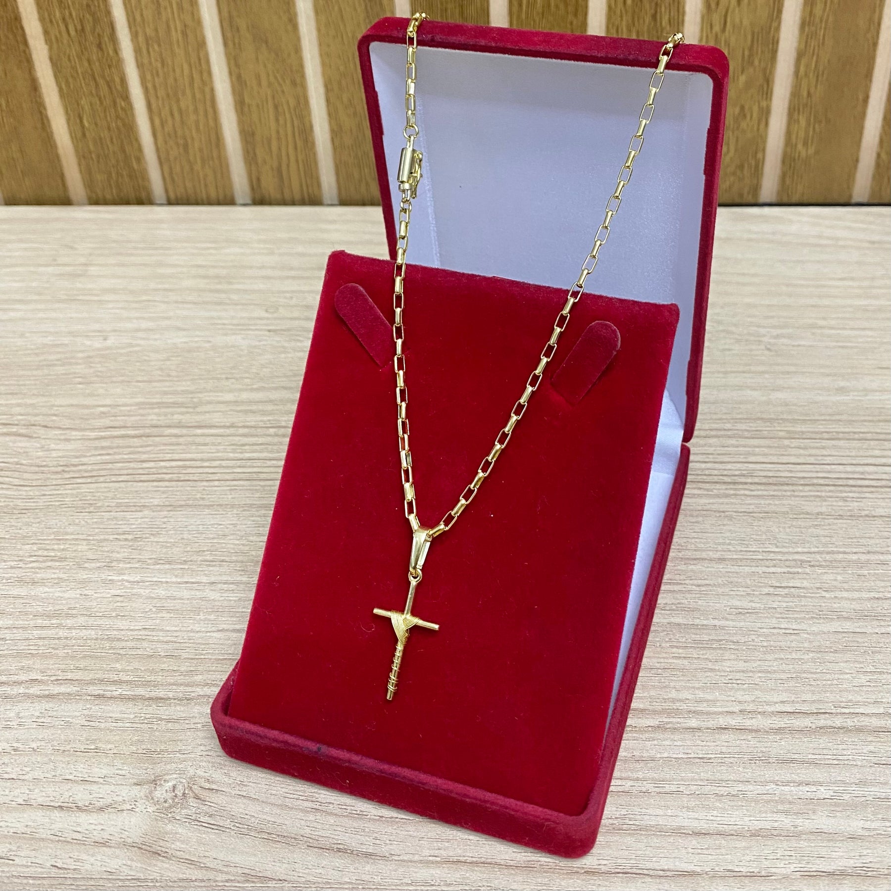 CORRENTE ELO CARTIER BOLEADO 2MM + PULSEIRA BRINDE + PINGENTE BRINDE