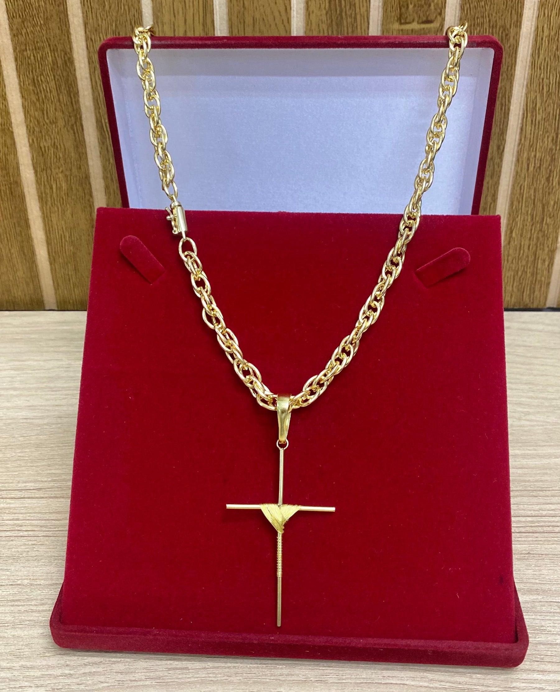 CORRENTE ELO TRANÇADO 8MM + PINGENTE BRINDE + PULSEIRA BRINDE