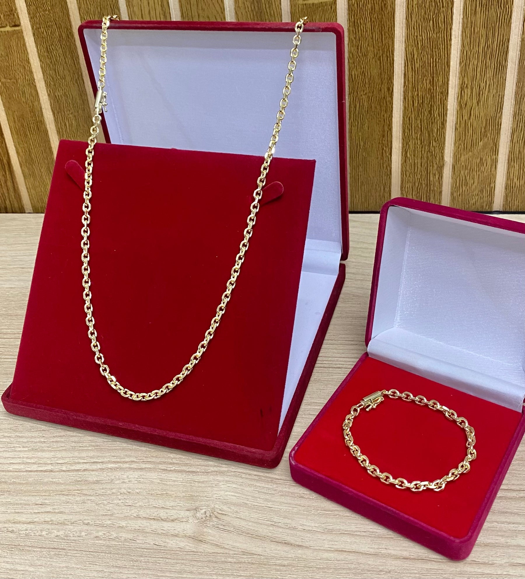 CORRENTE ELO CADEADO QUINA 6MM + PINGENTES