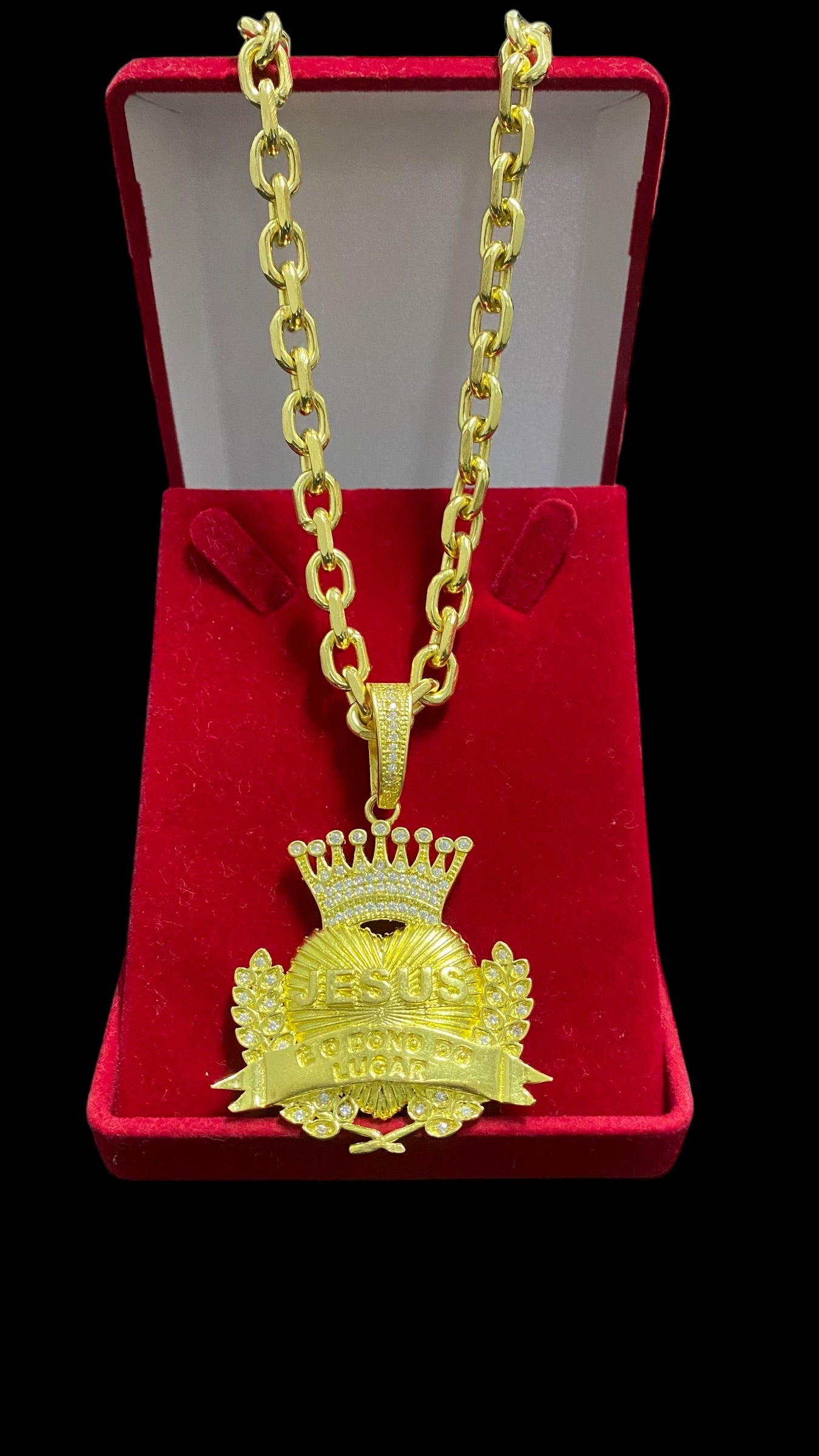 CORRENTE ELO CADEADO 12MM+ PINGENTE JESUS É O DONO DO LUGAR CRAVEJADO - WRDJOIAS