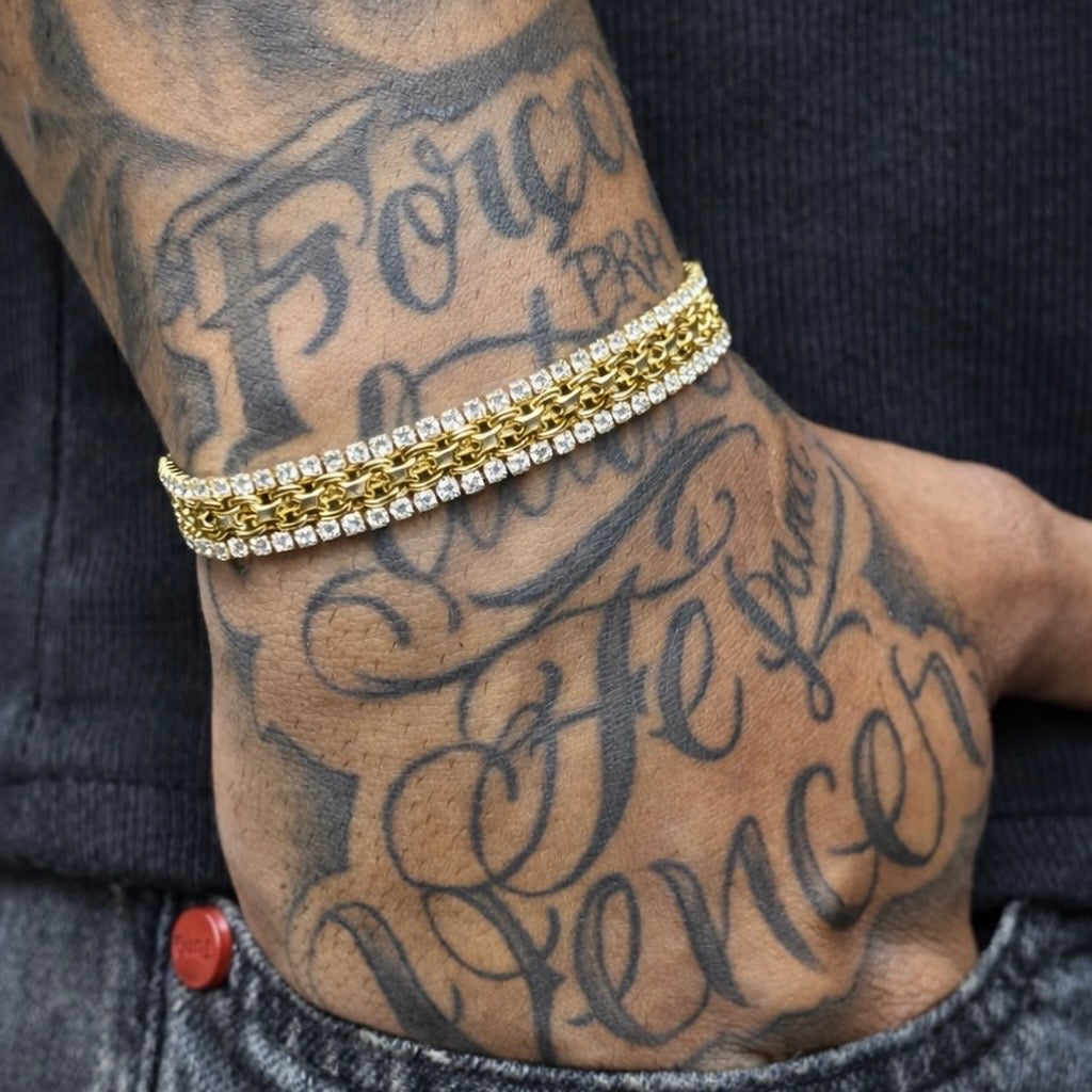 PULSEIRA CADEADO DUPLO CRAVEJADA C/ BANHO DE OURO 18K