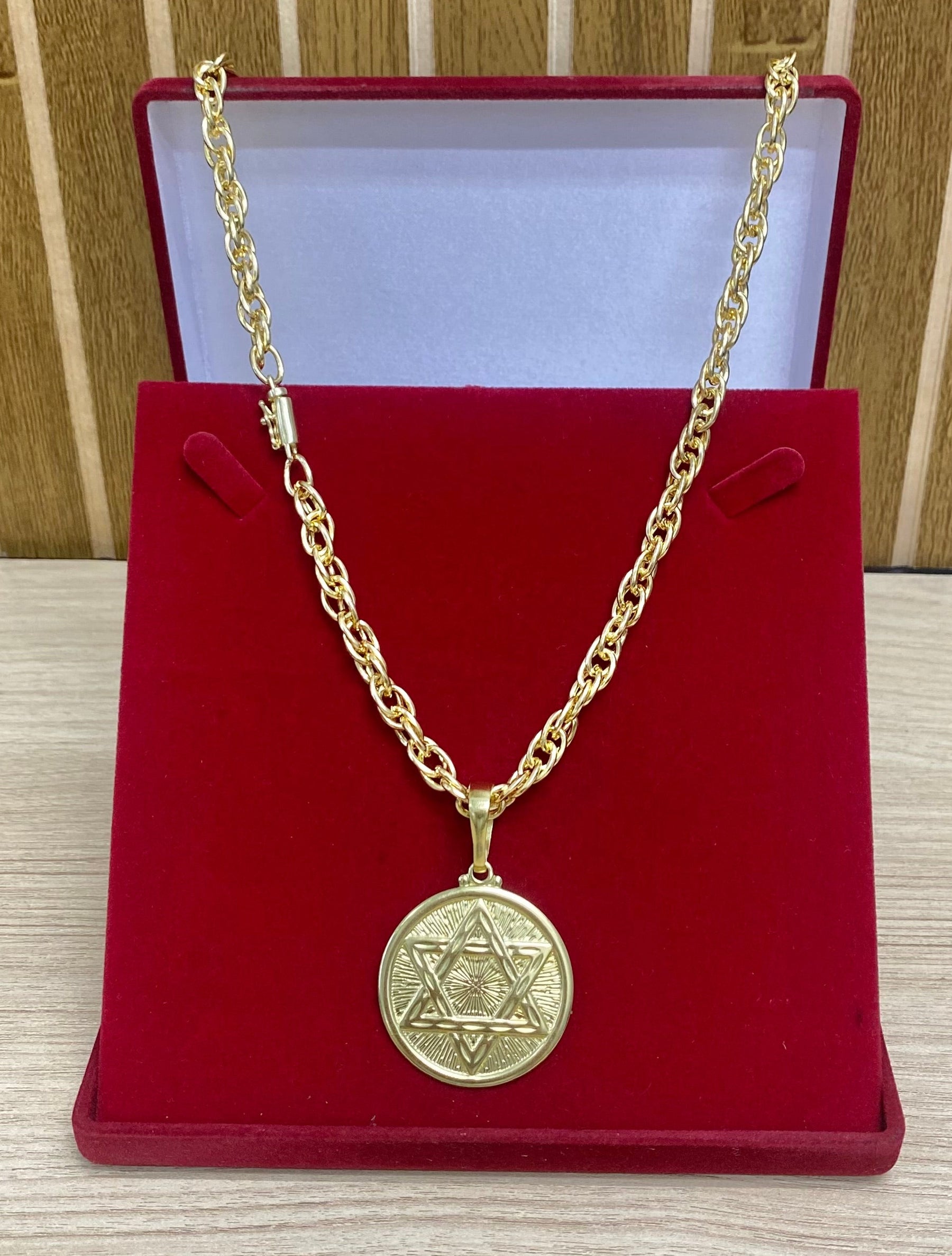 CORRENTE ELO TRANÇADO 8MM + PINGENTES