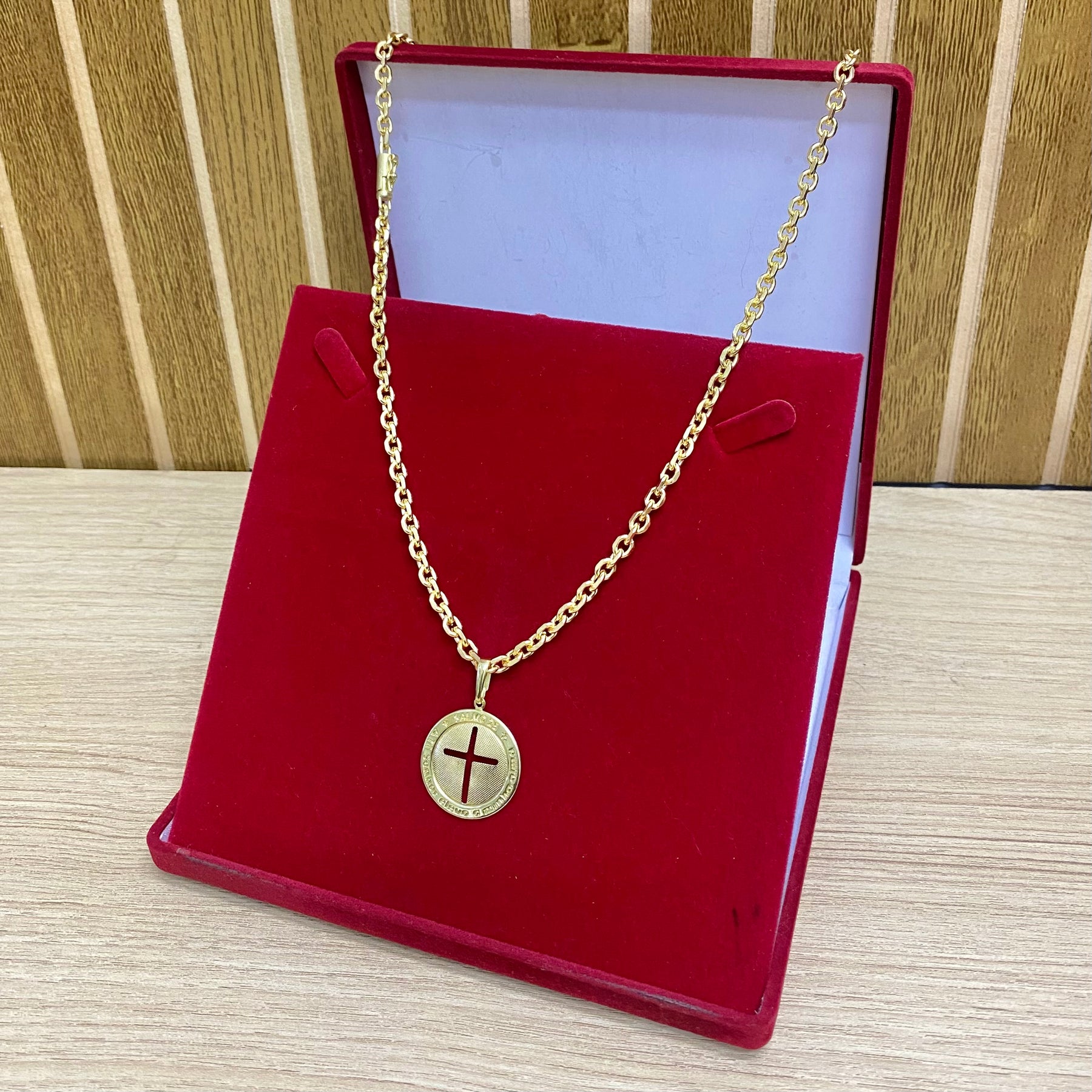 CORRENTE ELO CADEADO QUINA 6MM + PINGENTE BRINDE + PULSEIRA DE BRINDE