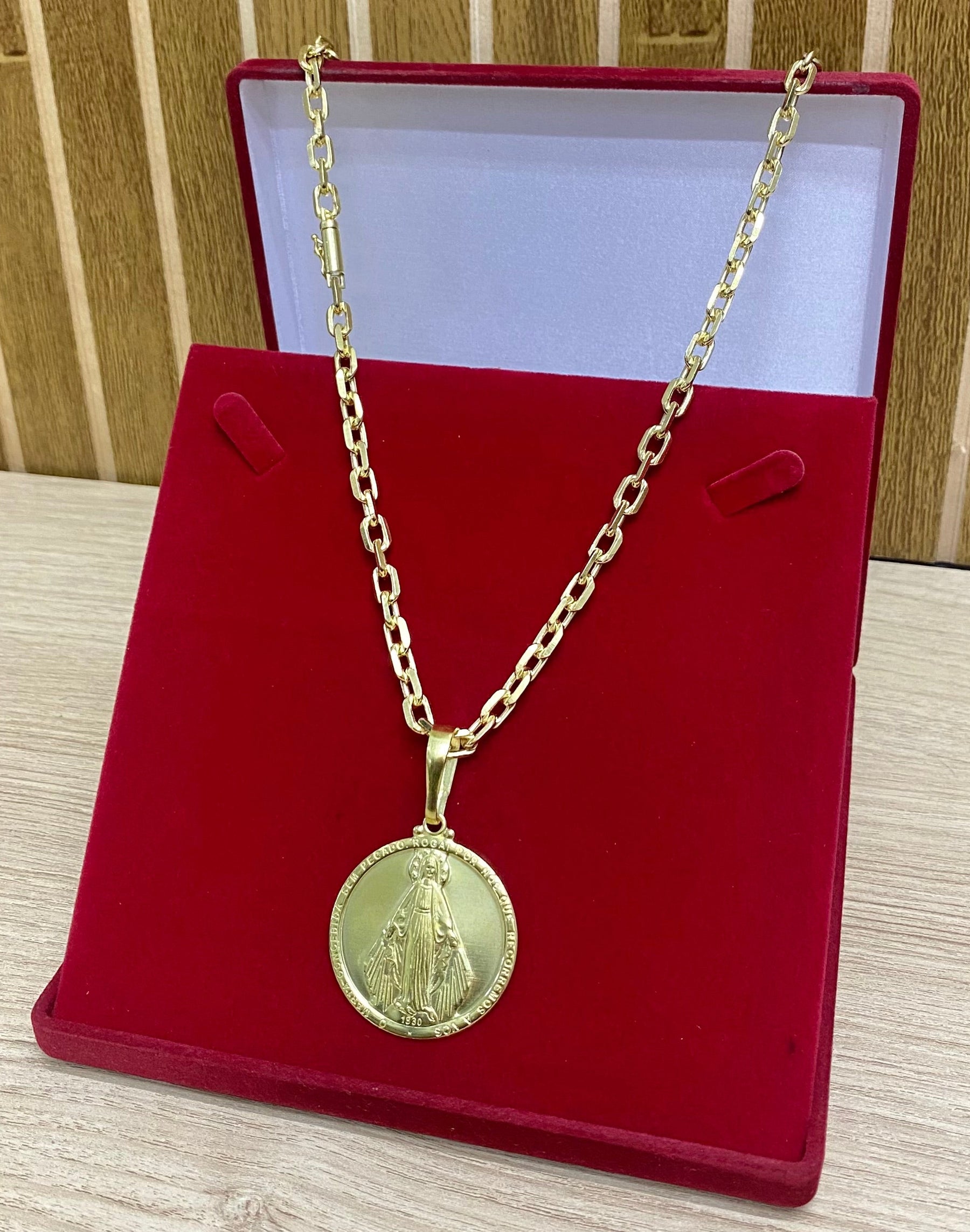 KIT CORRENTE ELO CADEADO QUINA 8MM + PINGENTE+ PULSEIRA BRINDE