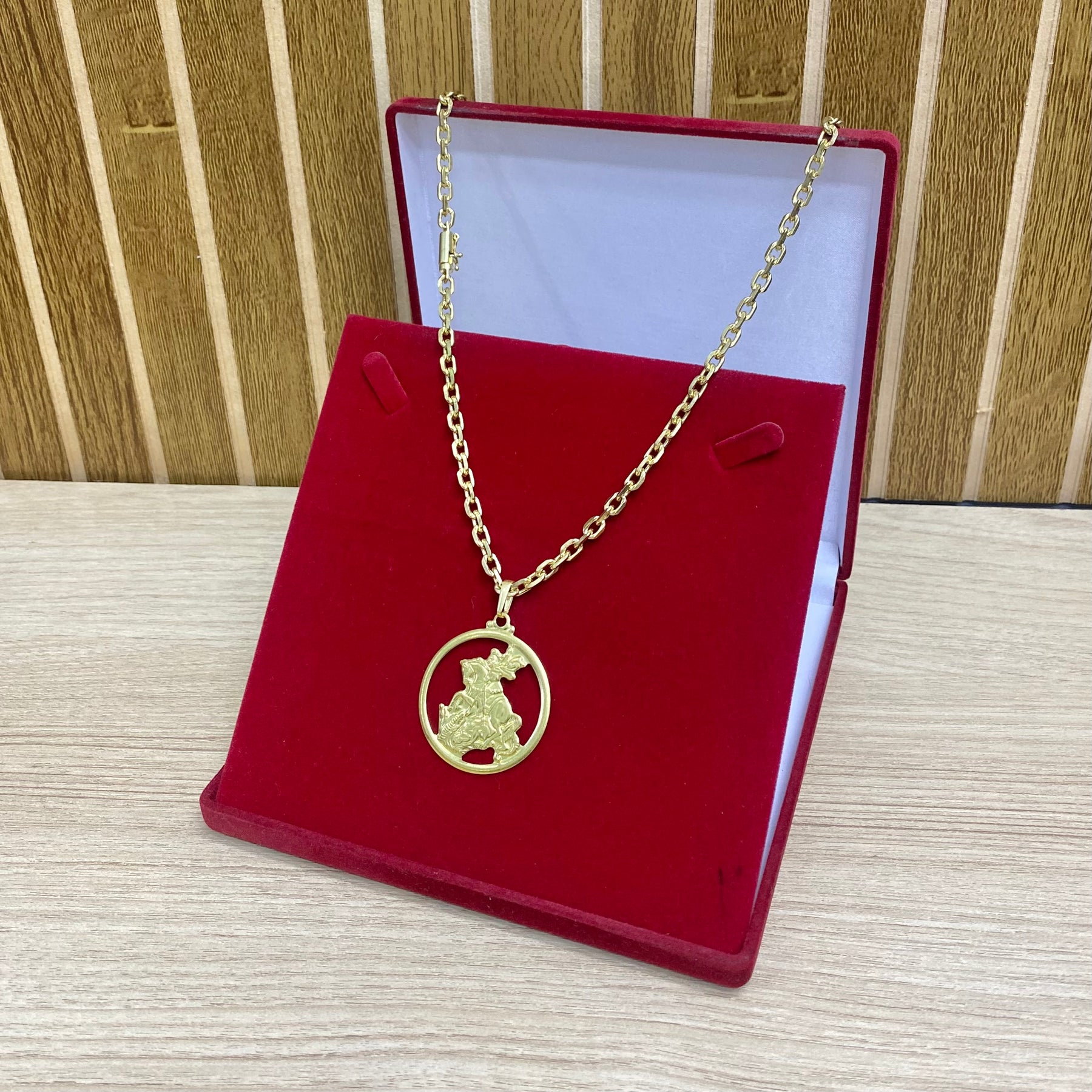 CORRENTE ELO CADEADO QUINA 6MM + PINGENTE BRINDE + PULSEIRA DE BRINDE