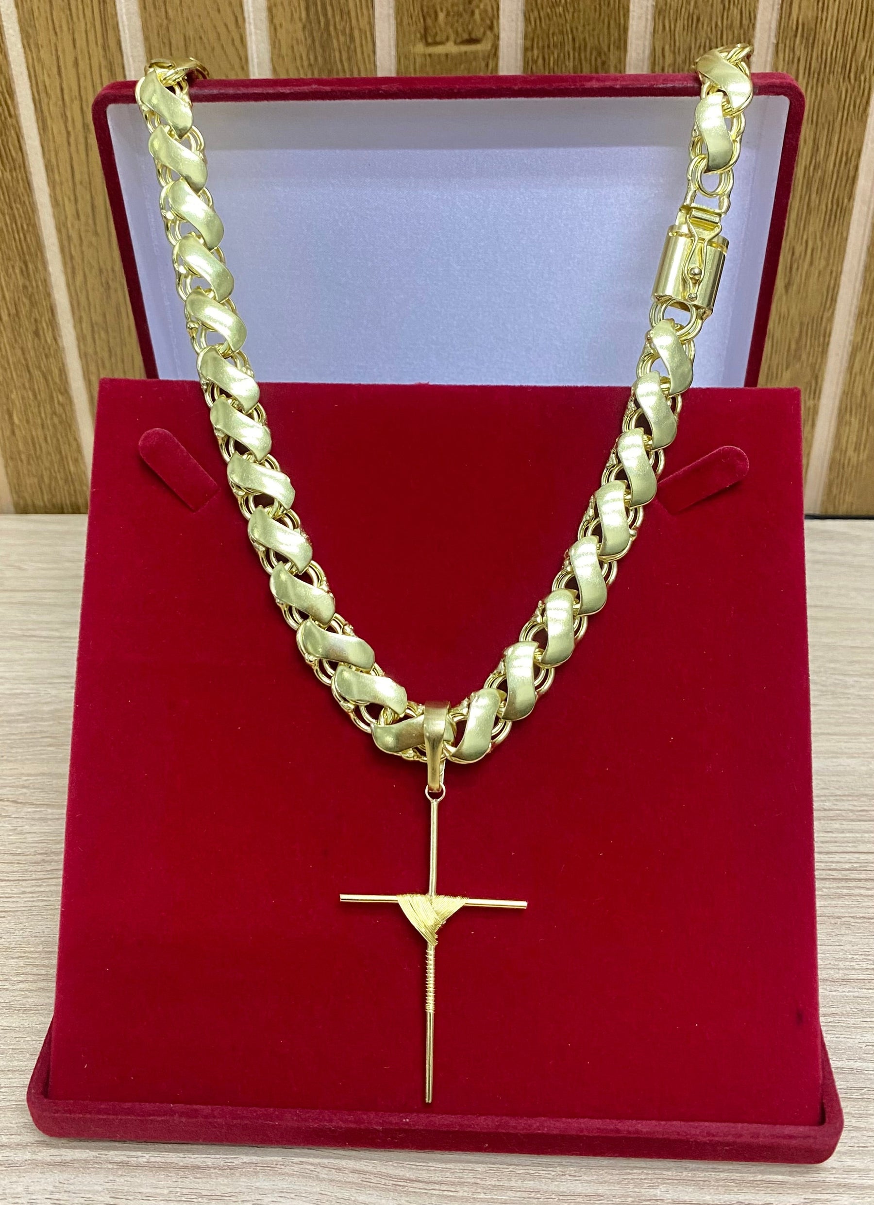 CORRENTE ELO FRISO S 12MM + PINGENTES