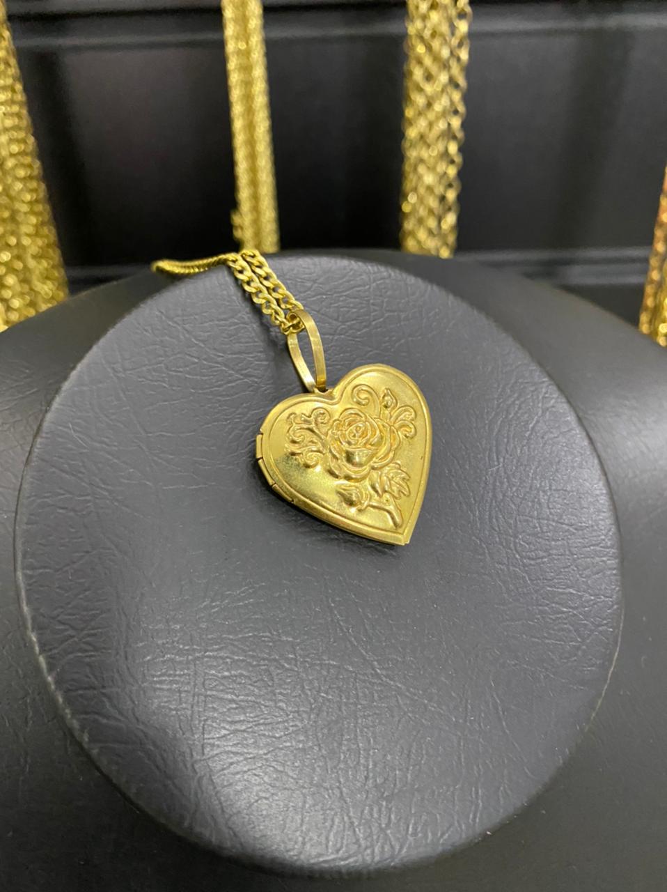 PINGENTE CORAÇÃO COM FLOR - WRDJOIAS