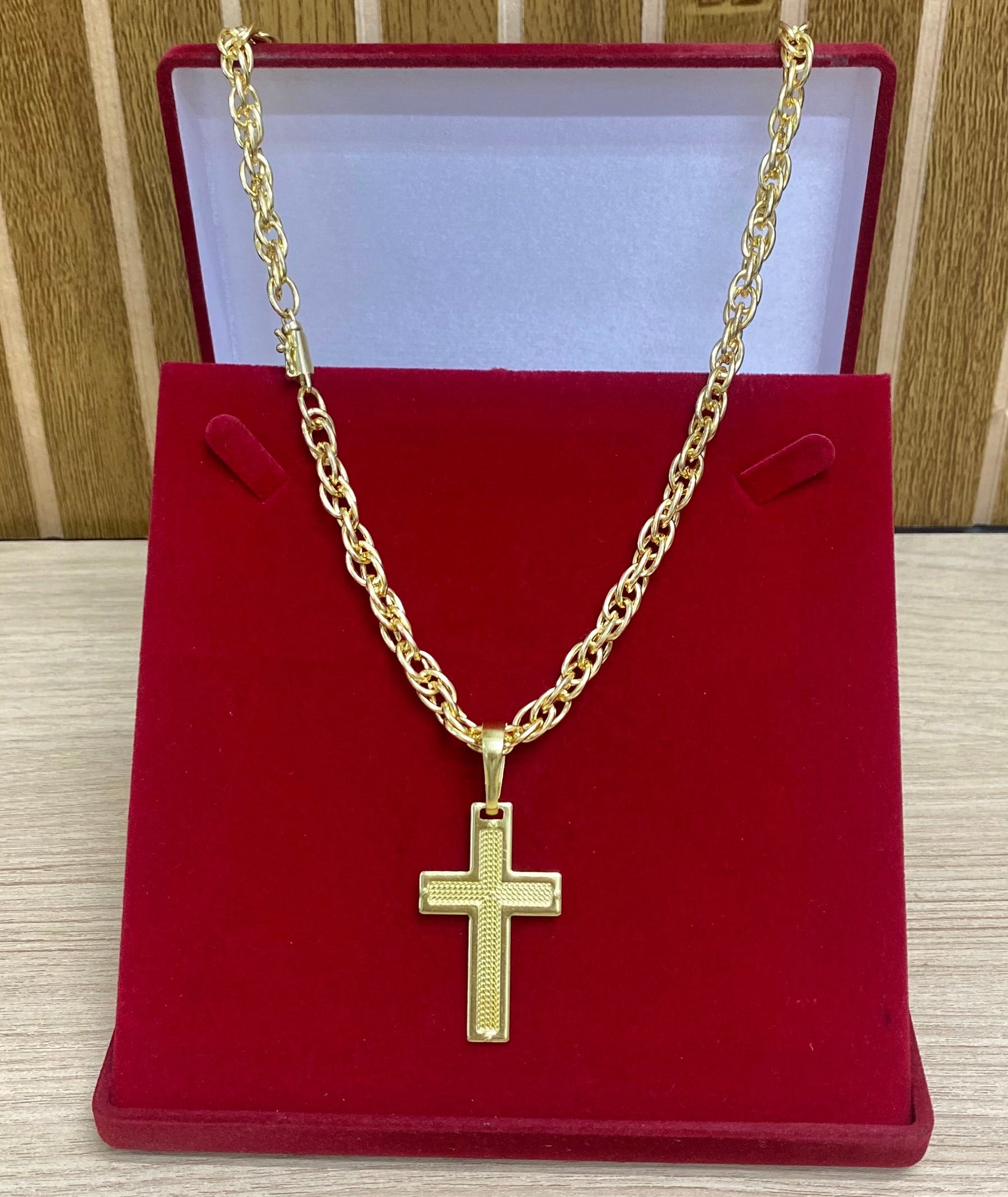 CORRENTE ELO TRANÇADO 8MM + PINGENTES