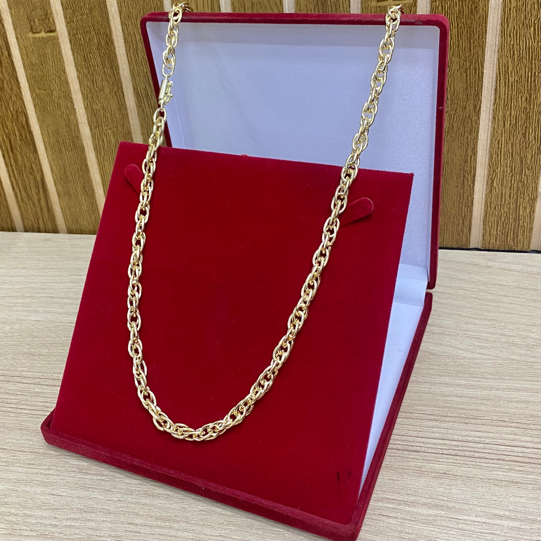 CORRENTE ELO TRANÇADO 8MM + PINGENTES