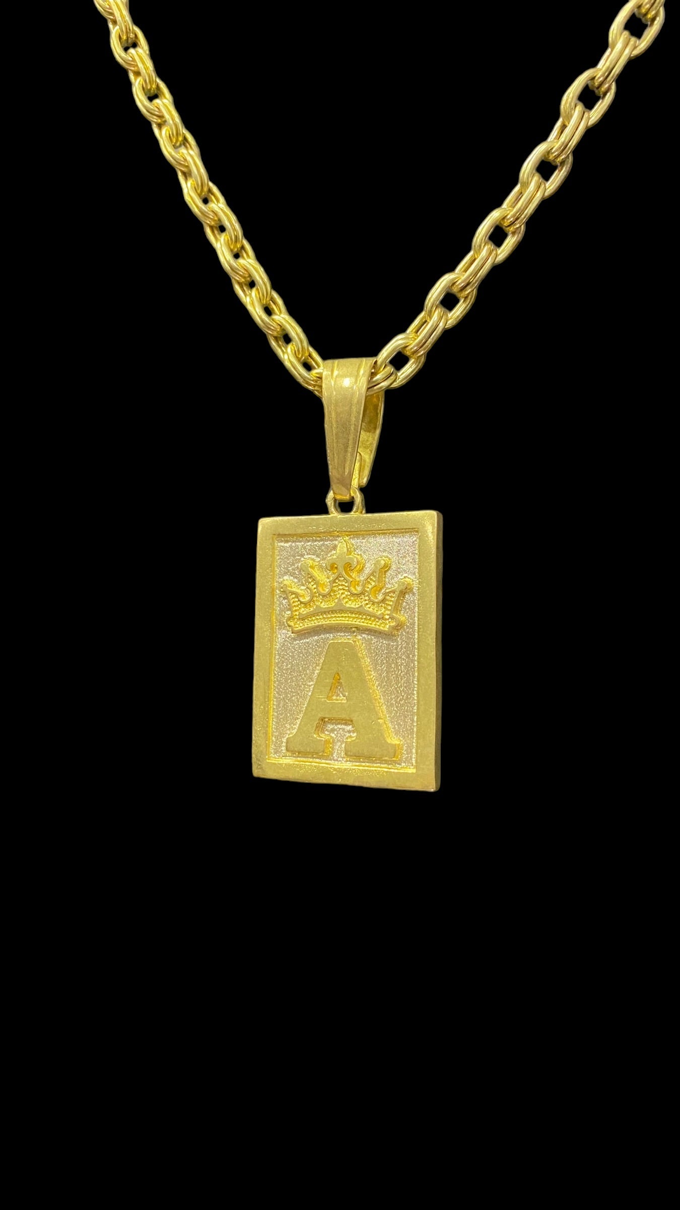 PINGENTE LETRA REI - WRDJOIAS