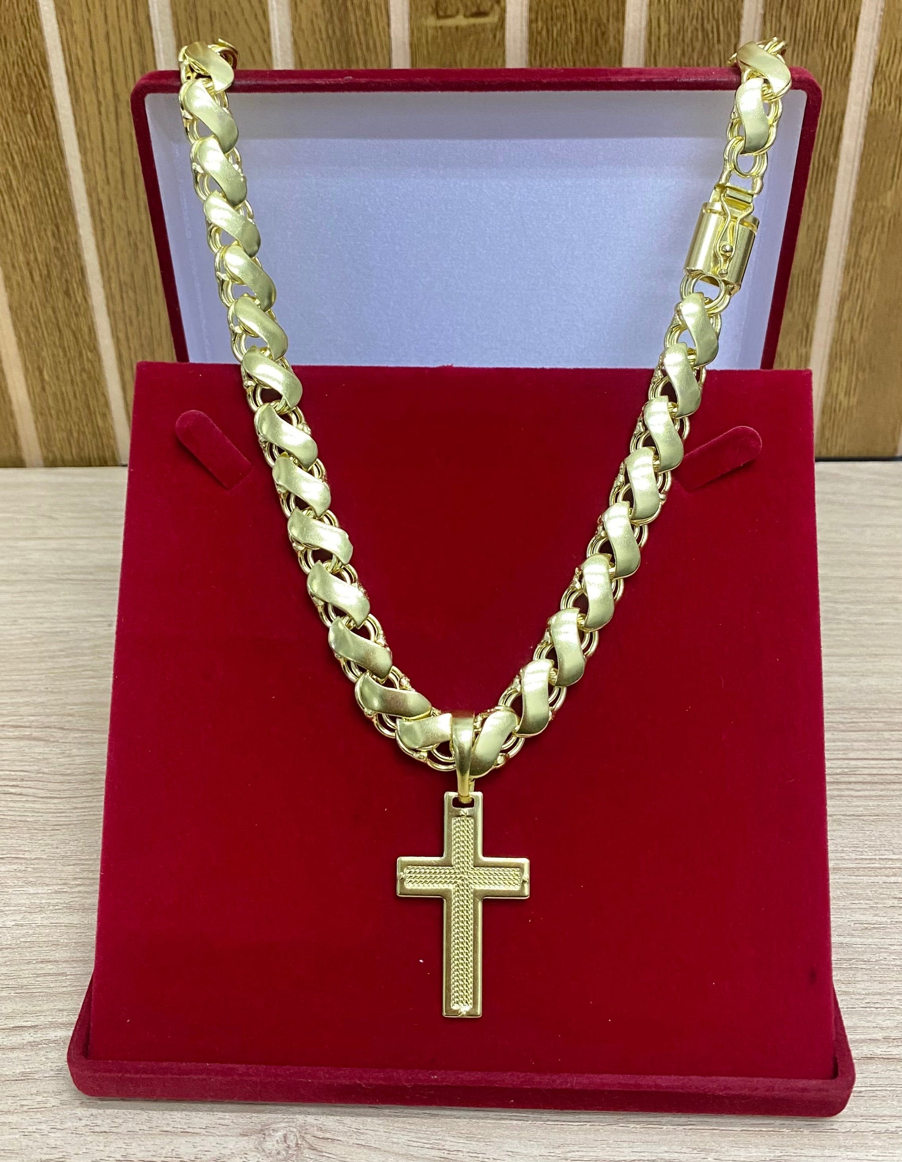 CORRENTE ELO FRISO S 12MM + PINGENTES