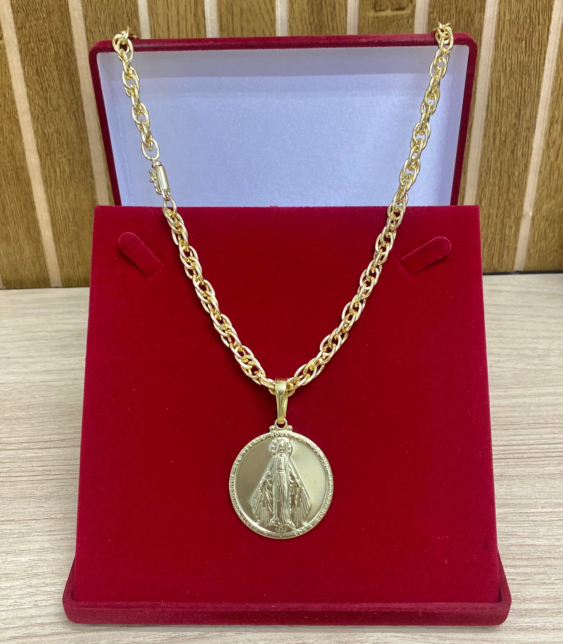 CORRENTE ELO TRANÇADO 8MM + PINGENTE BRINDE + PULSEIRA BRINDE