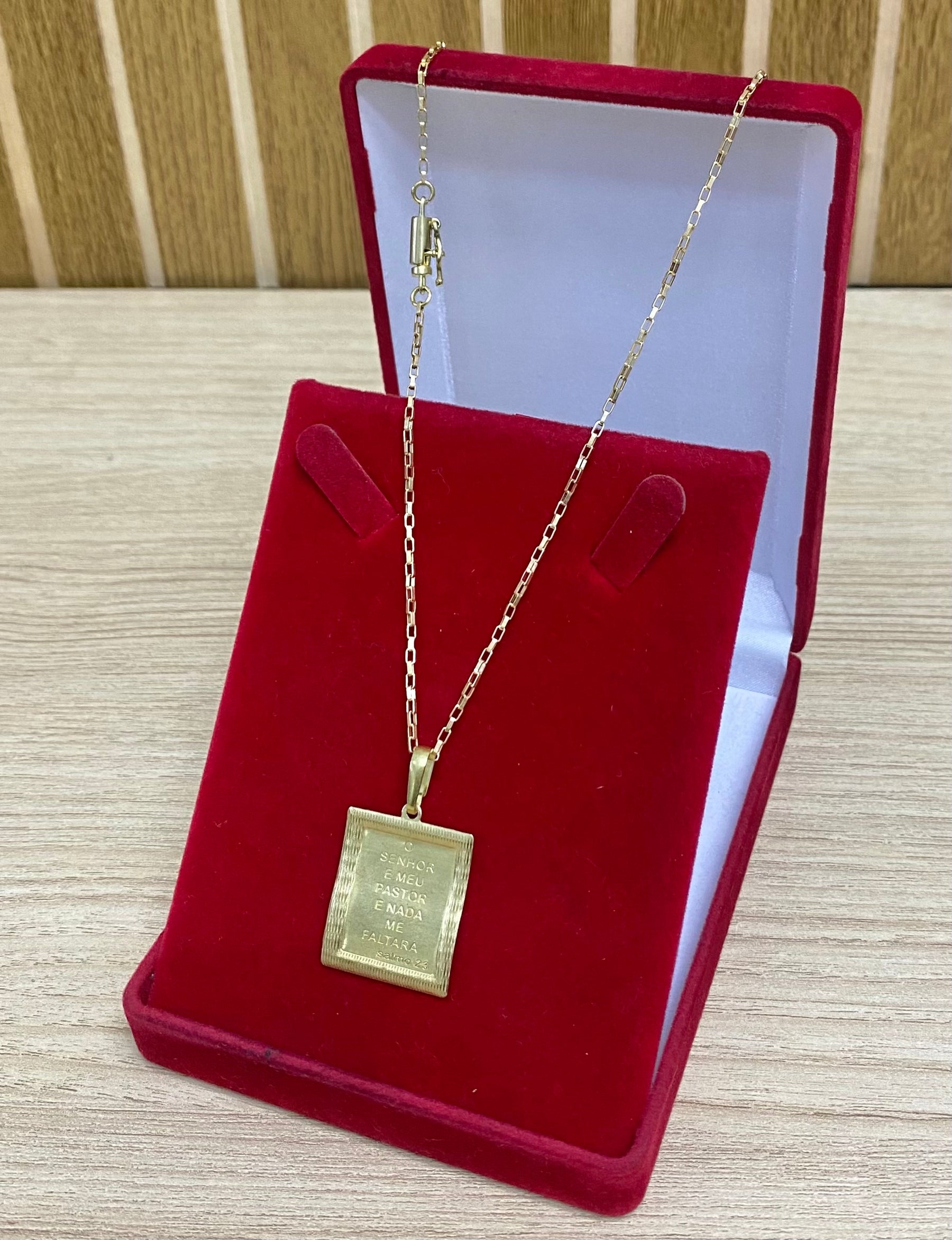 CORRENTE ELO CAIXOTINHO 1MM + PULSEIRA BRINDE + PINGENTE BRINDE