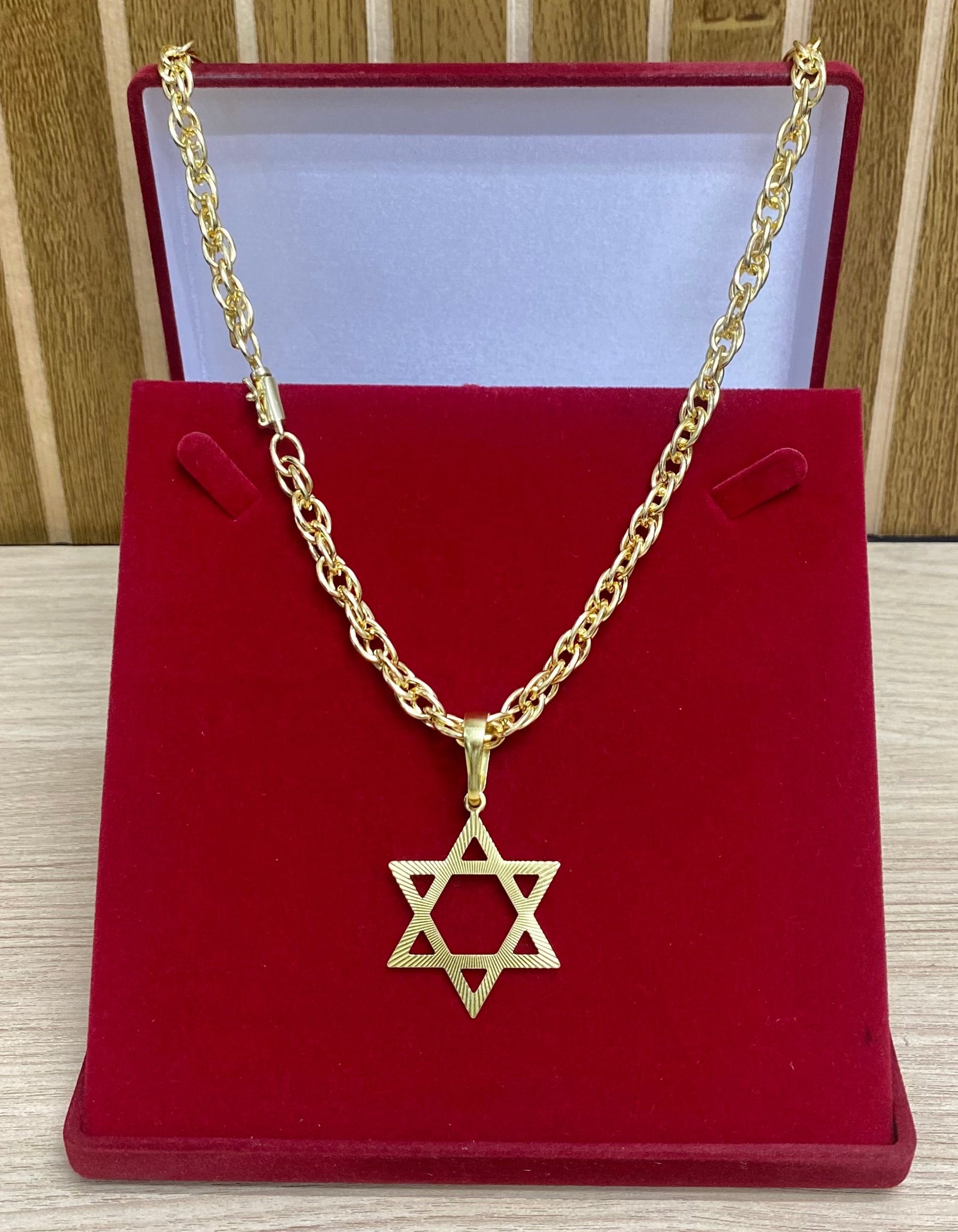 CORRENTE ELO TRANÇADO 8MM + PINGENTES