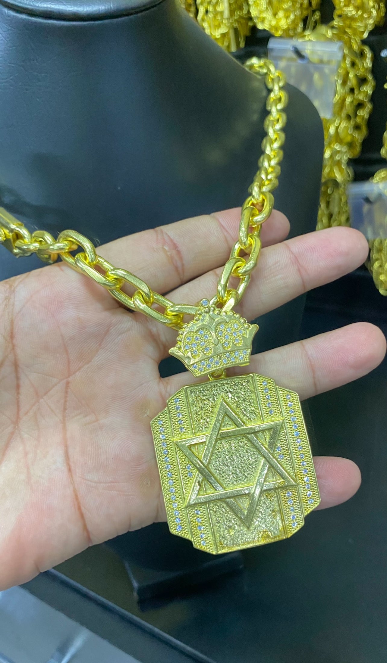 CORRENTE ELO CADEADO 12MM + PINGENTE ESTRELA DE DAVI COROA