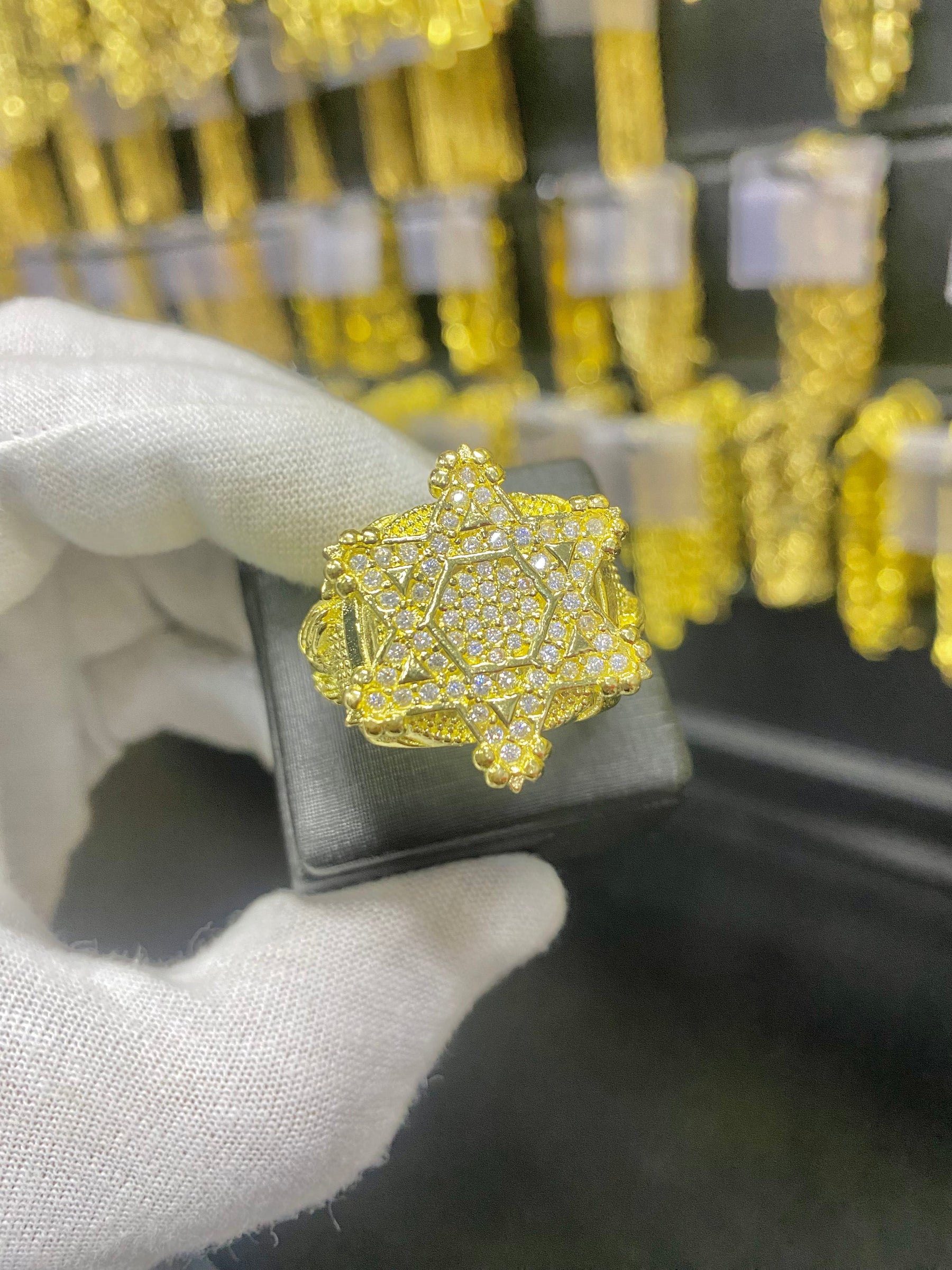 ANEL ESTRELA DE DAVI CRAV GRANDE (PEDRAS BRANCAS)