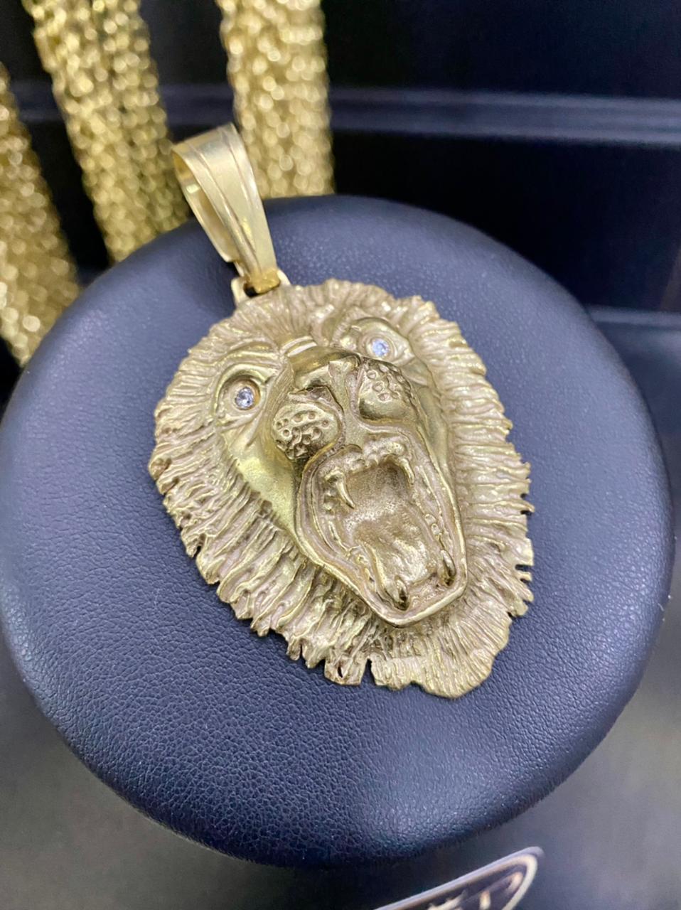 PINGENTE LEÃO COM OLHOS CRAVEJADO GRANDE - WRDJOIAS