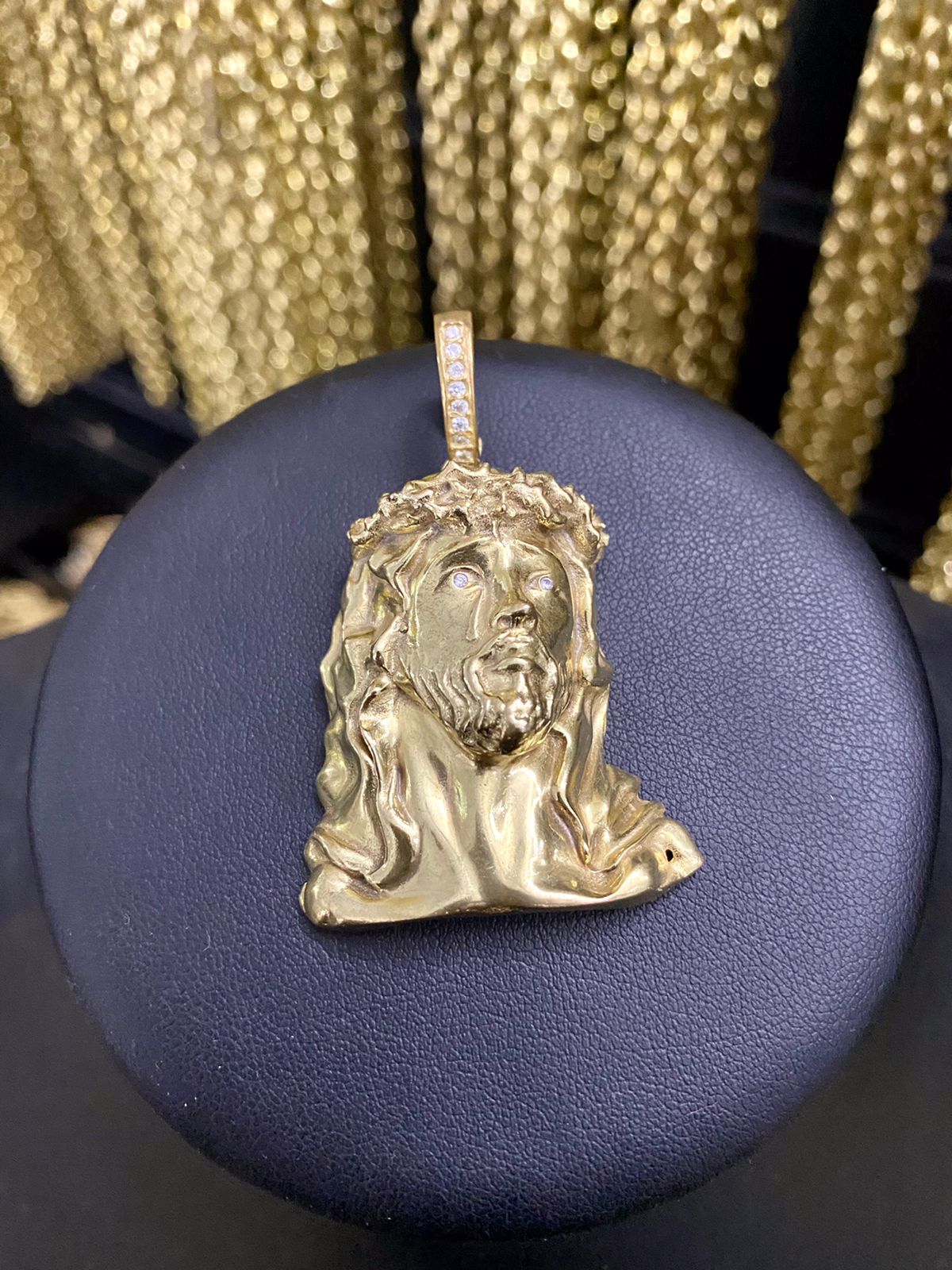 PINGENTE FACE CRISTO CRAVEJADO - WRDJOIAS