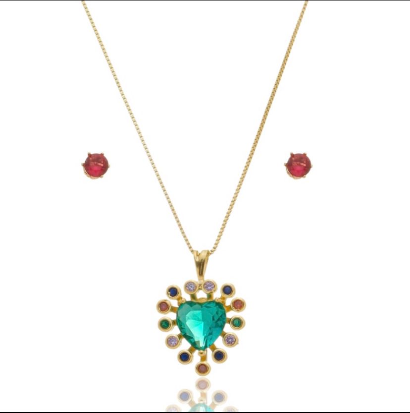KIT COLAR + BRINCO CORAÇÃO E PEDRAS COLORIDAS.