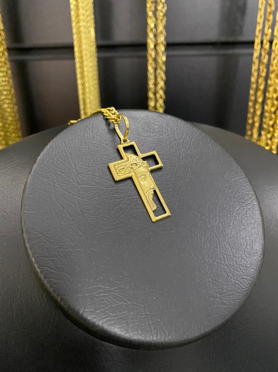 PINGENTE CRUZ COM ROSTO DE CRISTO DENTRO - WRDJOIAS