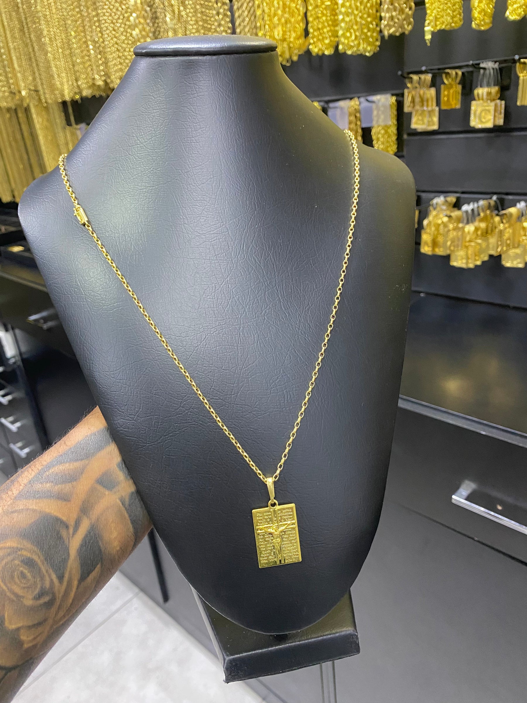 CORRENTE ELO TIJOLINHO BOLEADO 2MM C/PING JESUS PLACA - WRDJOIAS