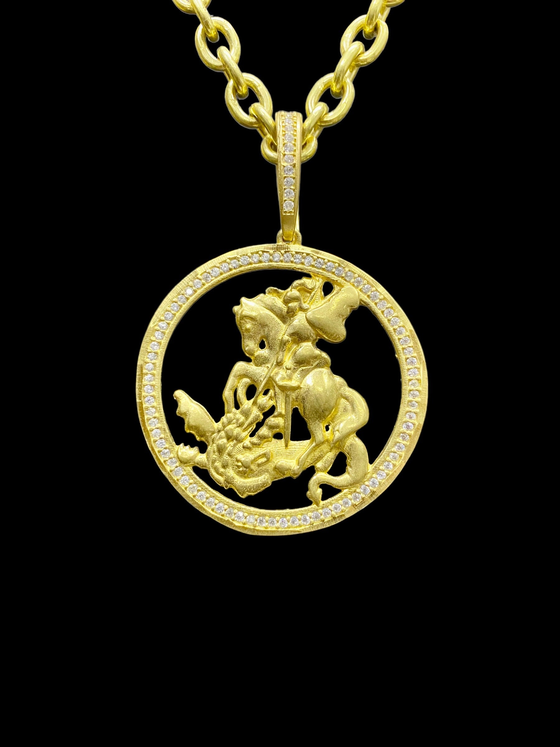 PINGENTE SÃO JORGE VAZADO CRAVEJADO - WRDJOIAS