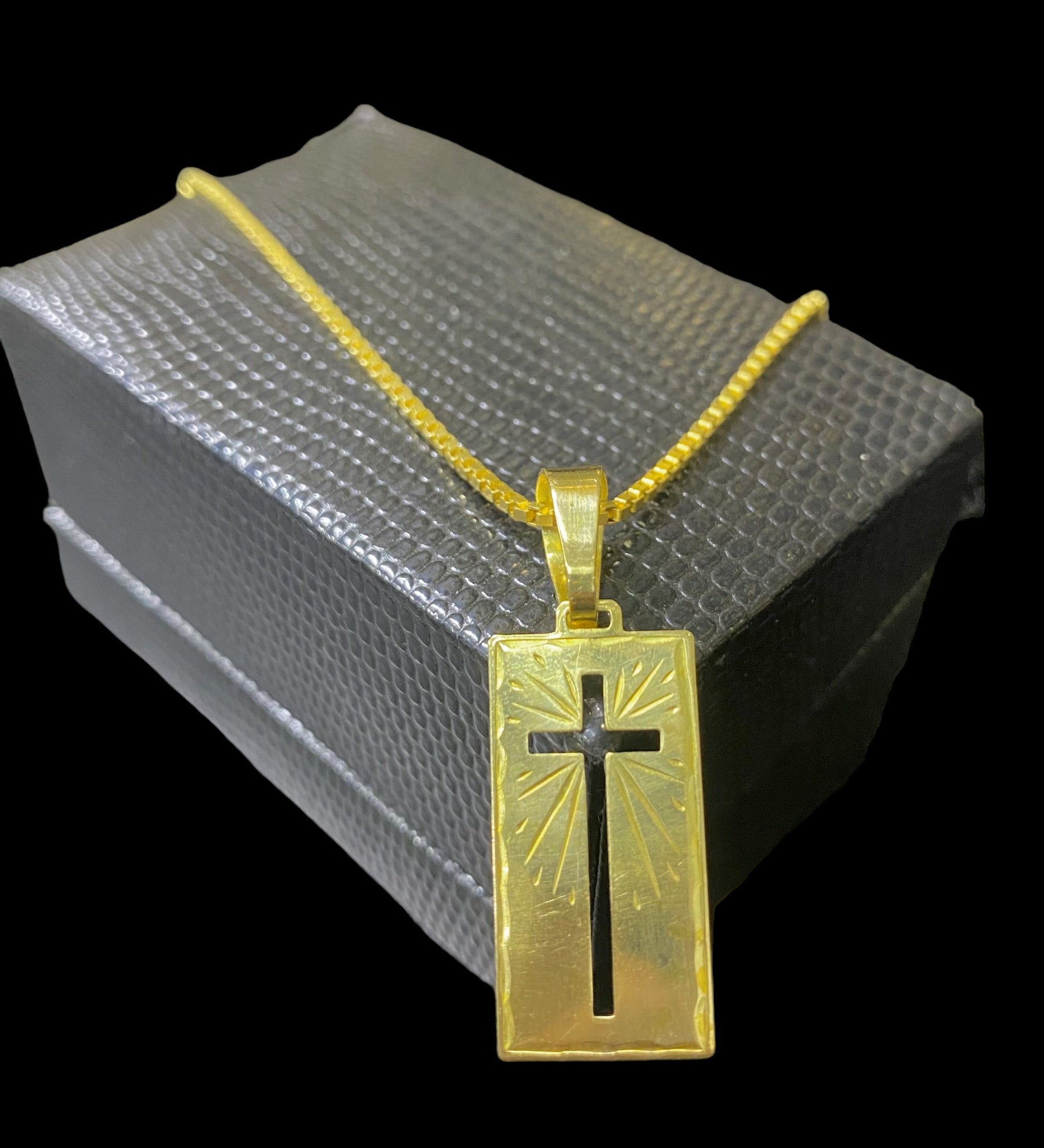 PINGENTE PLACA COM CRUZ - WRDJOIAS