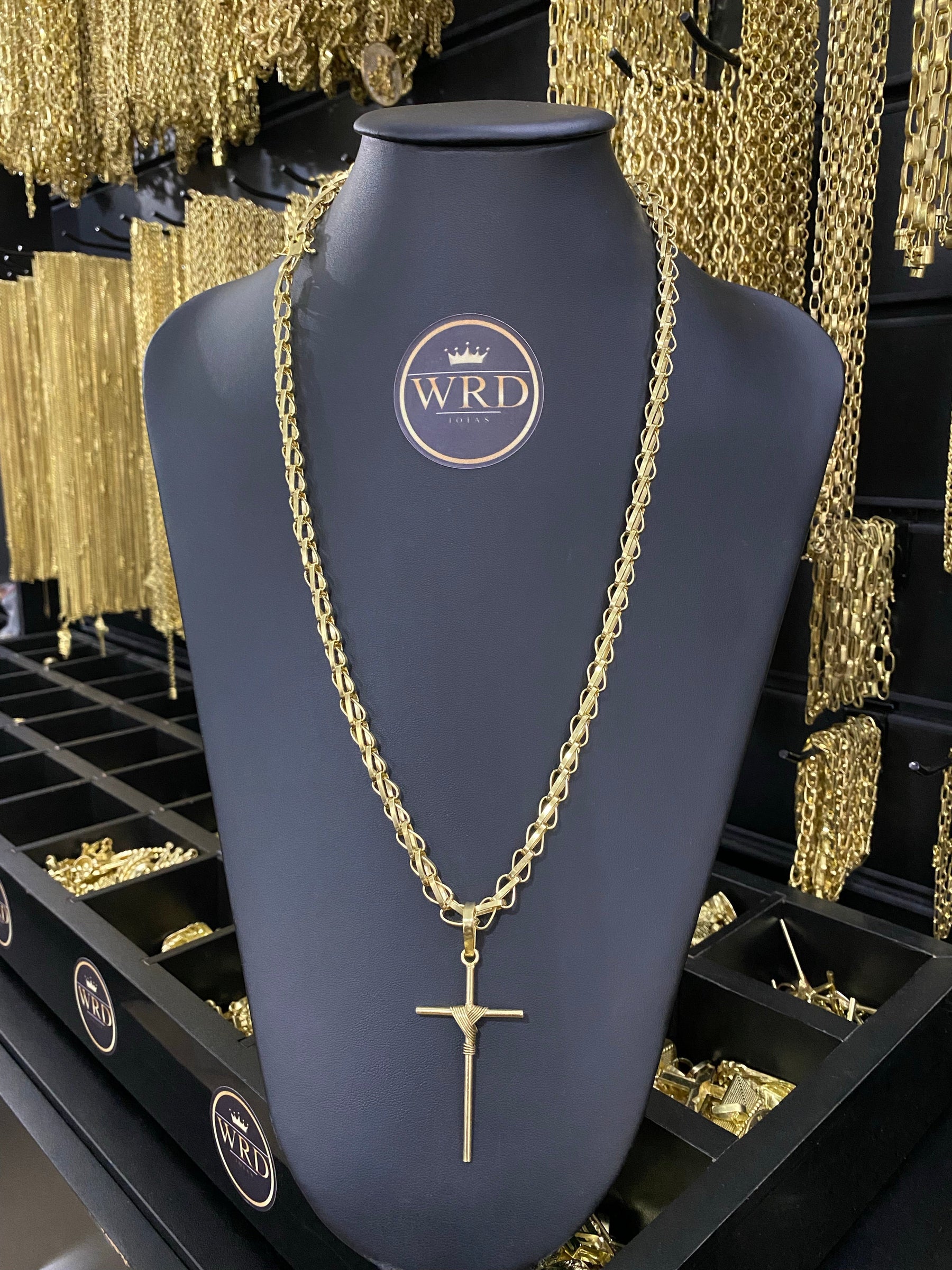 CORRENTE ELO BALÃO 8MM COM PINGENTE CRUZ PALITO AMARRADA - WRDJOIAS