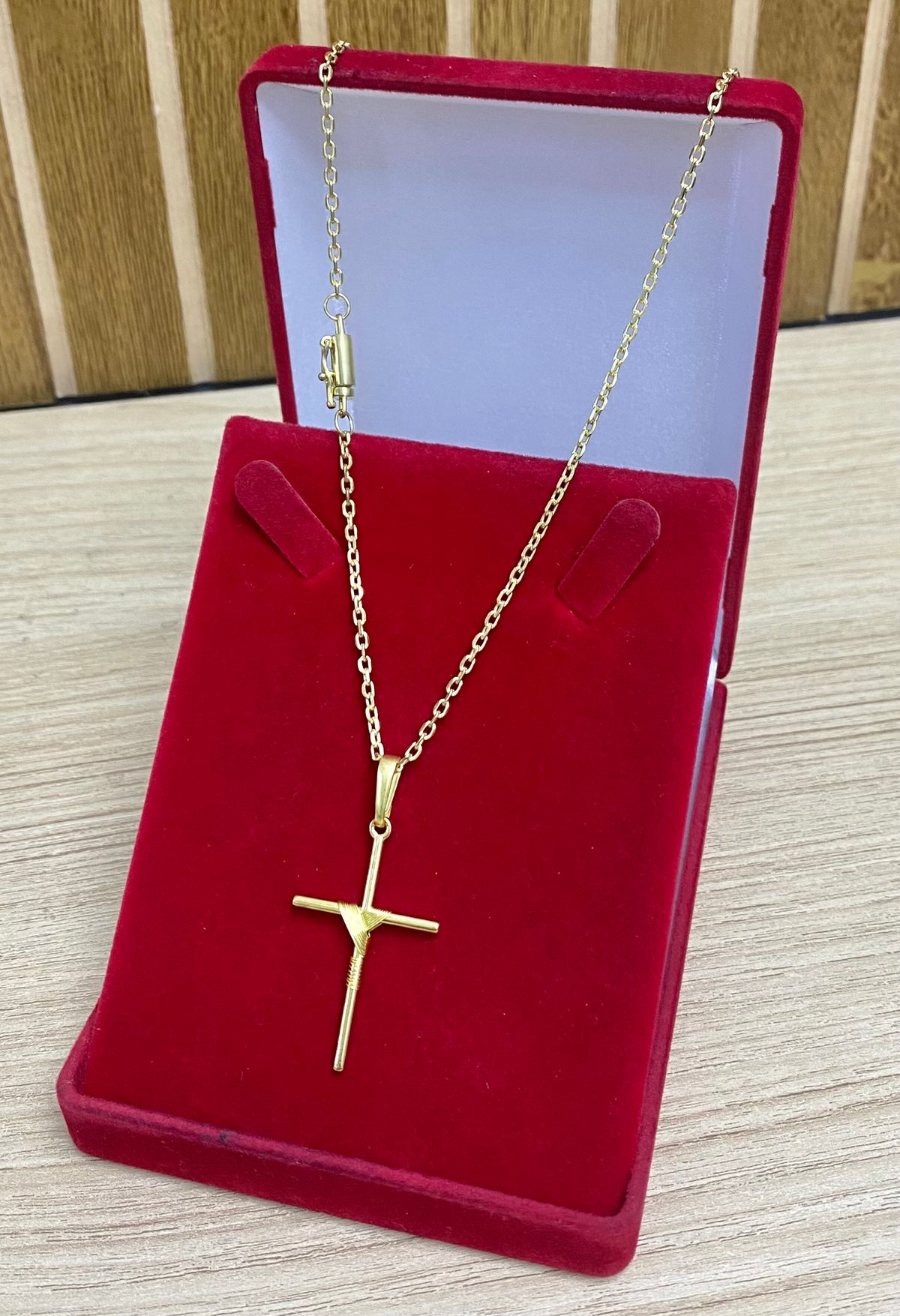 CORRENTE ELO CADEADO QUINA 2MM + PINGENTE CRUZ PALITO