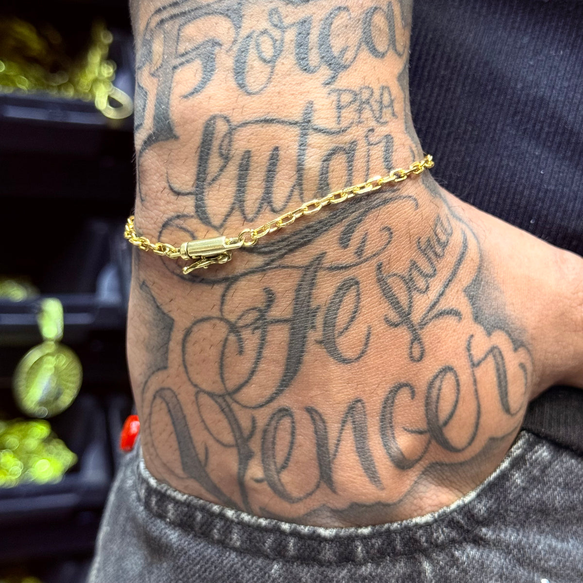 PULSEIRA ELO CADEADO QUINA 2MM