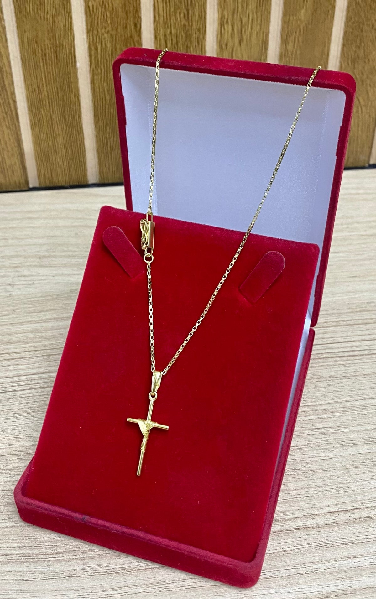 CORRENTE ELO TIJOLINHO 1MM + PINGENTE CRUZ PALITO