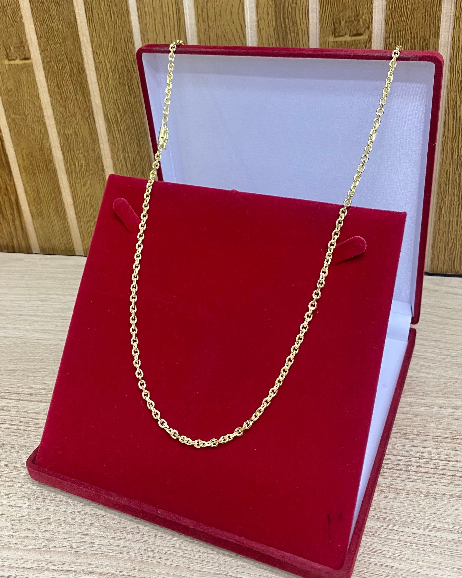 CORRENTE ELO CADEADO QUINA 4MM + PINGENTES