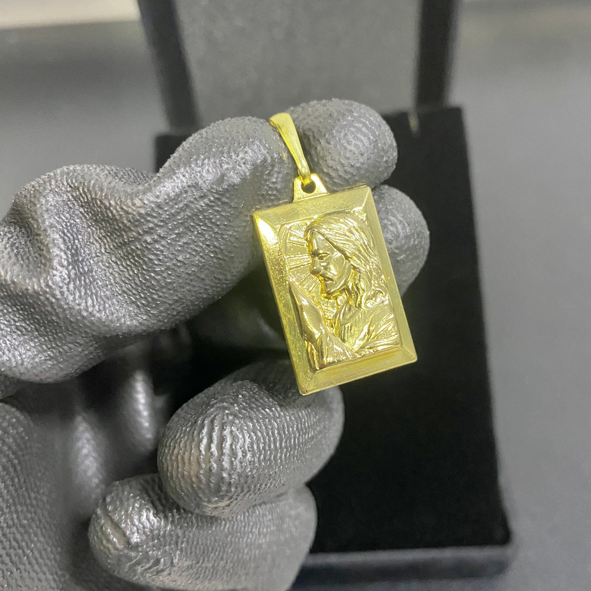 PINGENTE PLACA JESUS CRISTO