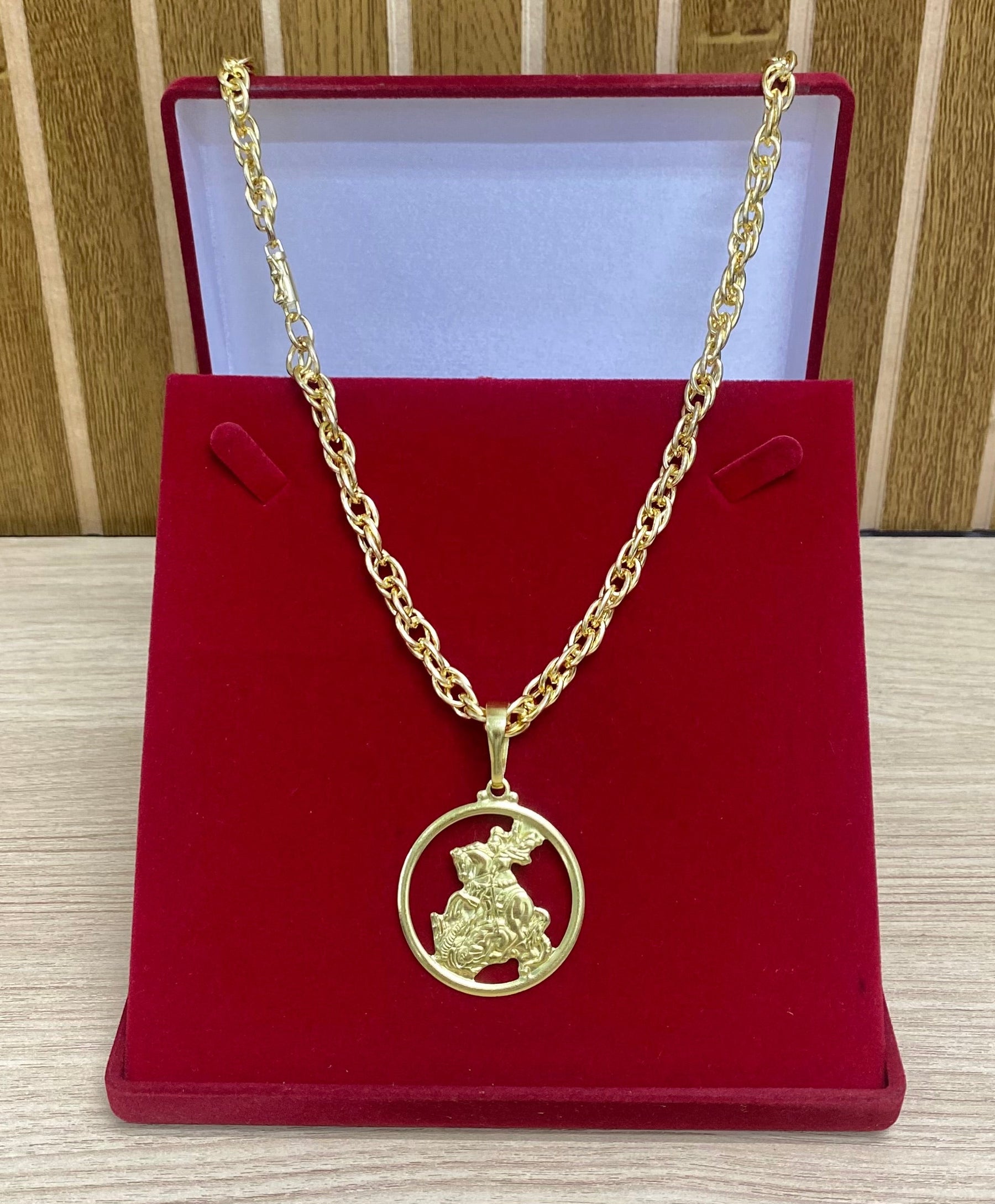 CORRENTE ELO TRANÇADO 8MM + PINGENTES