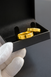 PAR DE ALIANÇAS MOD CHANFRADA 4MM