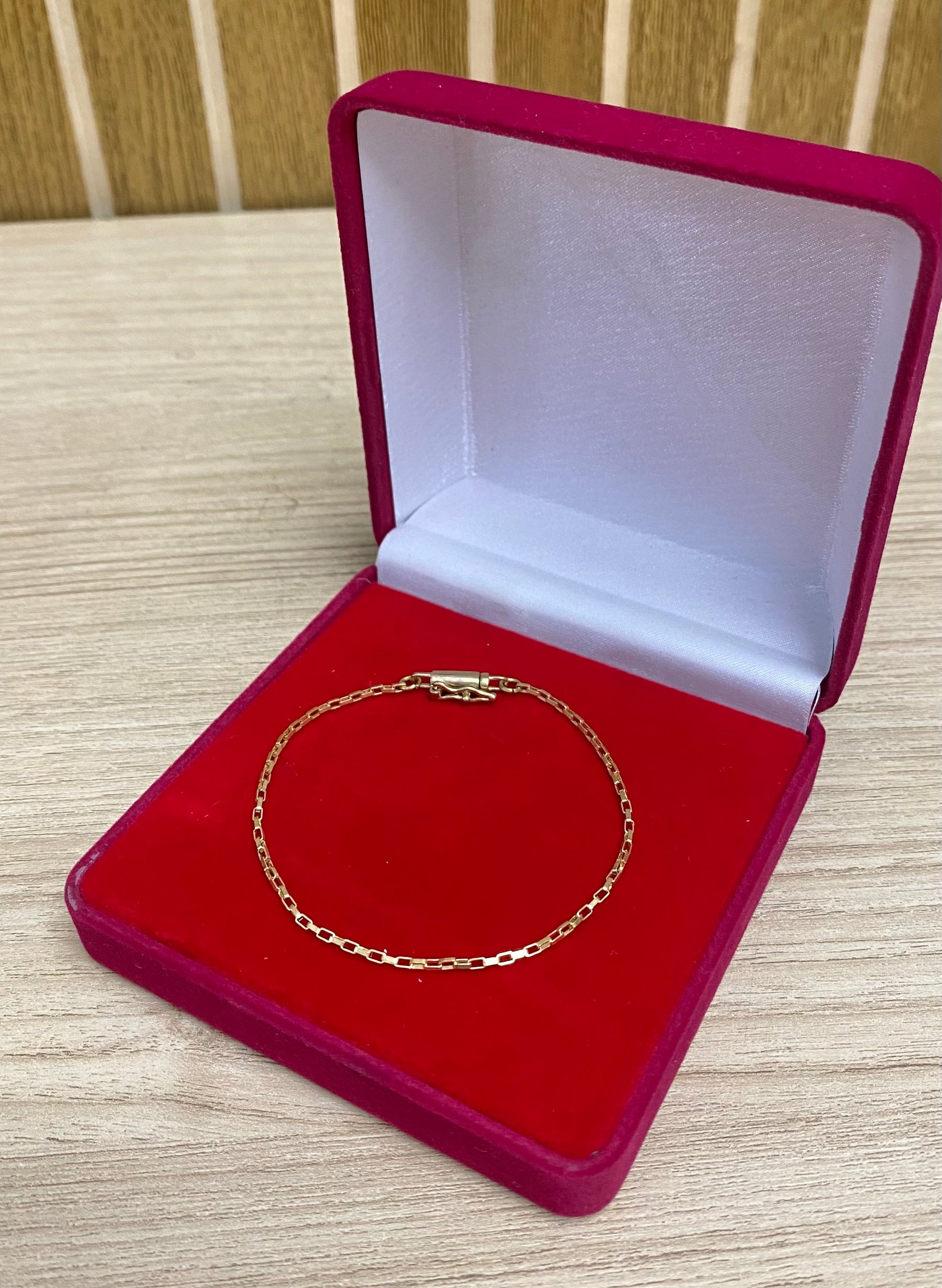 CORRENTE ELO CAIXOTINHO 1MM + PULSEIRA BRINDE + PINGENTE BRINDE