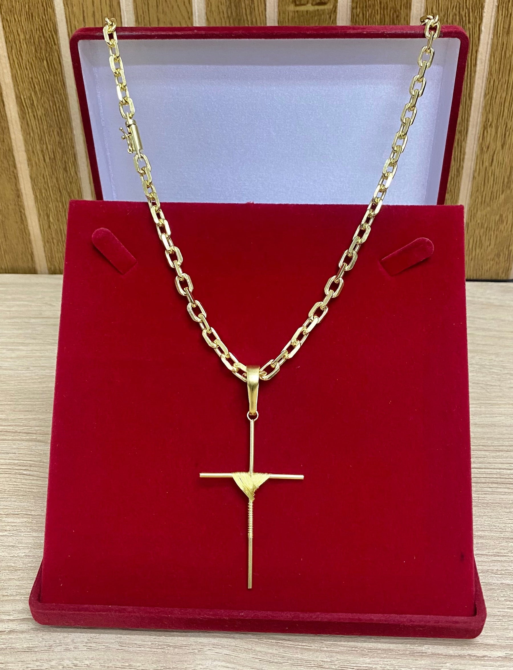 KIT CORRENTE ELO CADEADO QUINA 8MM + PINGENTE+ PULSEIRA BRINDE