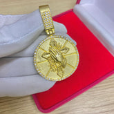 PINGENTE MÃO NA CRUZ CRAV