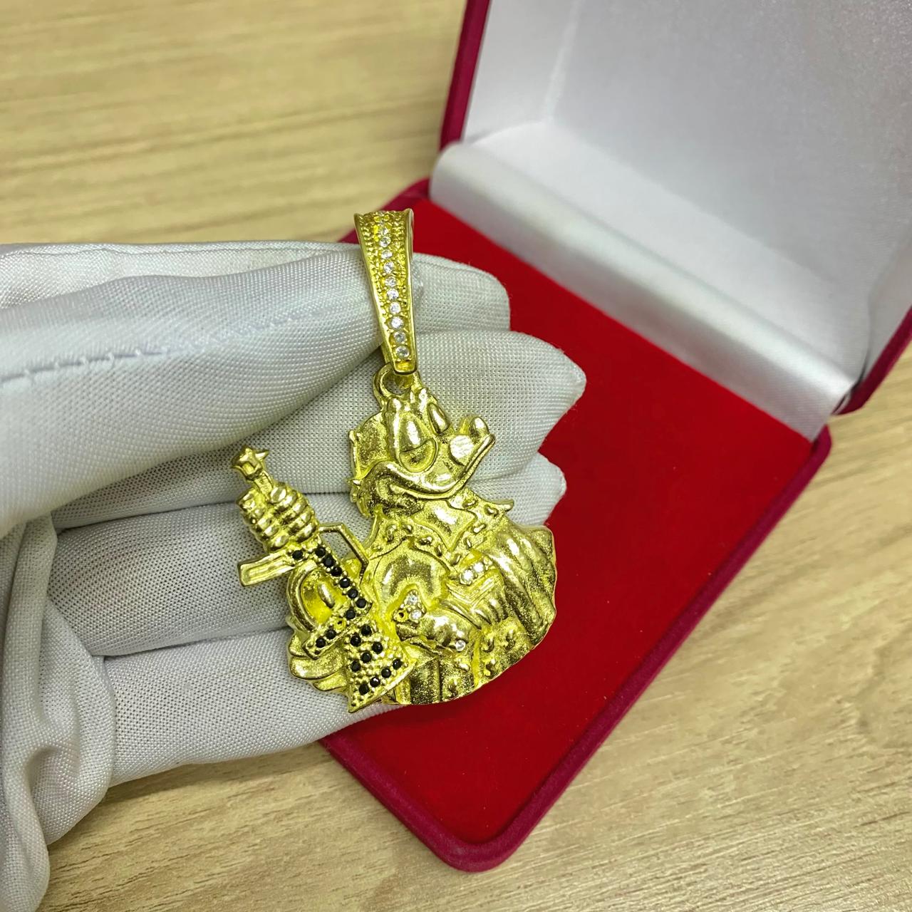 PINGENTE TIO PATINHAS ARMA CRAVEJADO