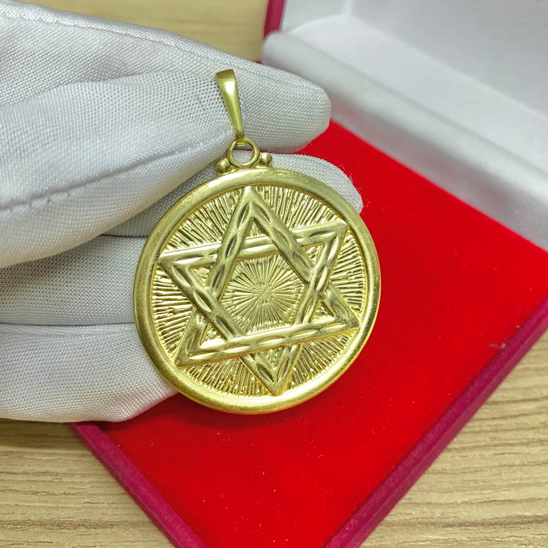 PINGENTE ESTRELA DE DAVI REDONDO G