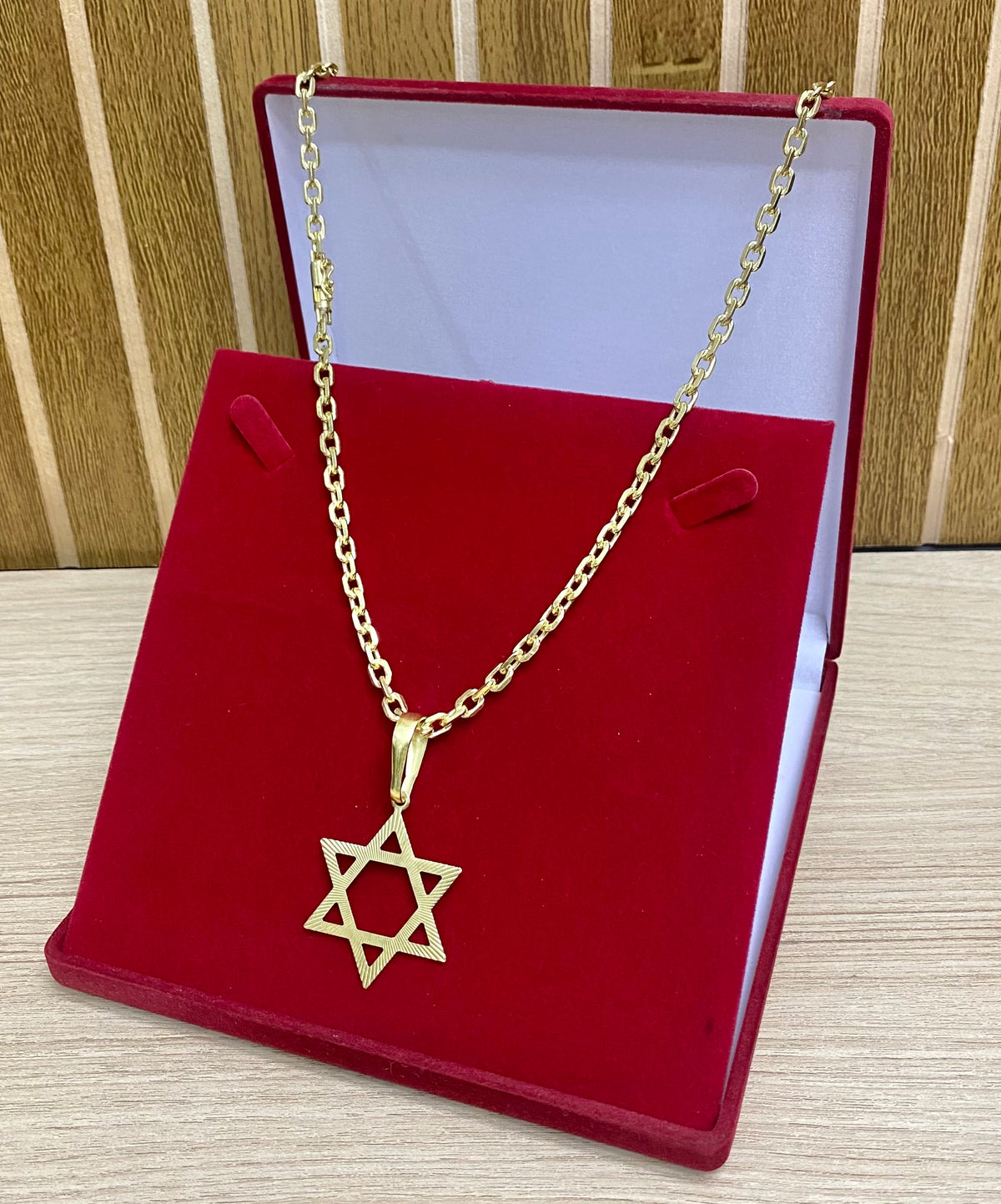 CORRENTE ELO CADEADO QUINA 6MM + PINGENTES