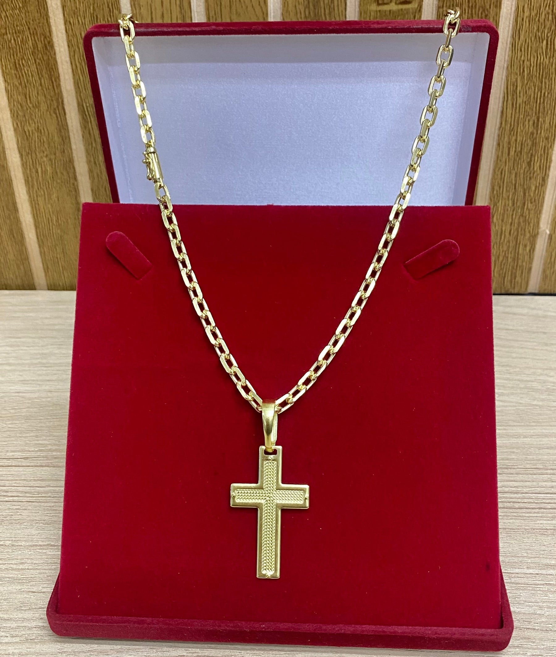 KIT CORRENTE ELO CADEADO QUINA 8MM + PINGENTE+ PULSEIRA BRINDE