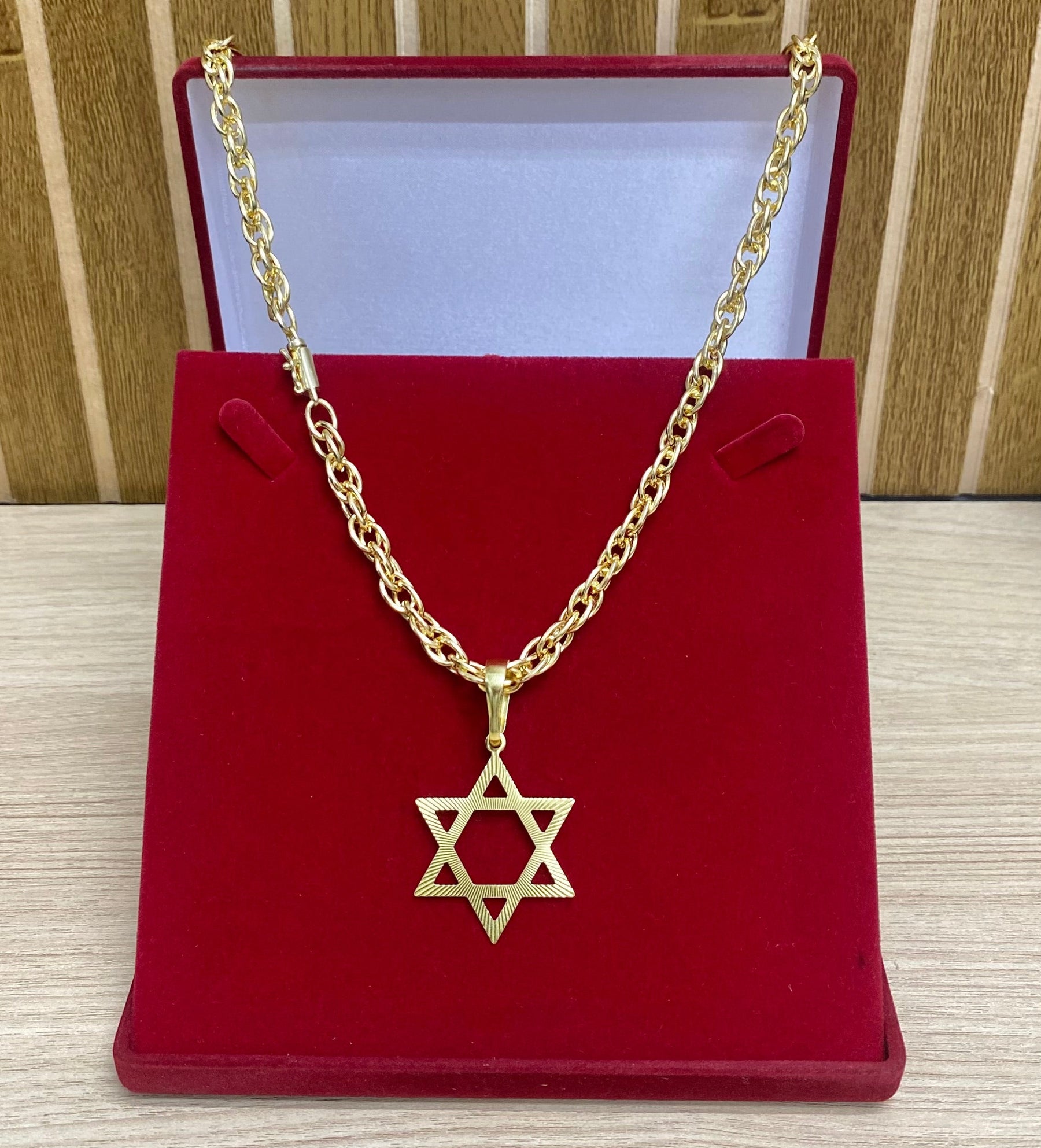 CORRENTE ELO TRANÇADO 8MM + PINGENTE BRINDE + PULSEIRA BRINDE