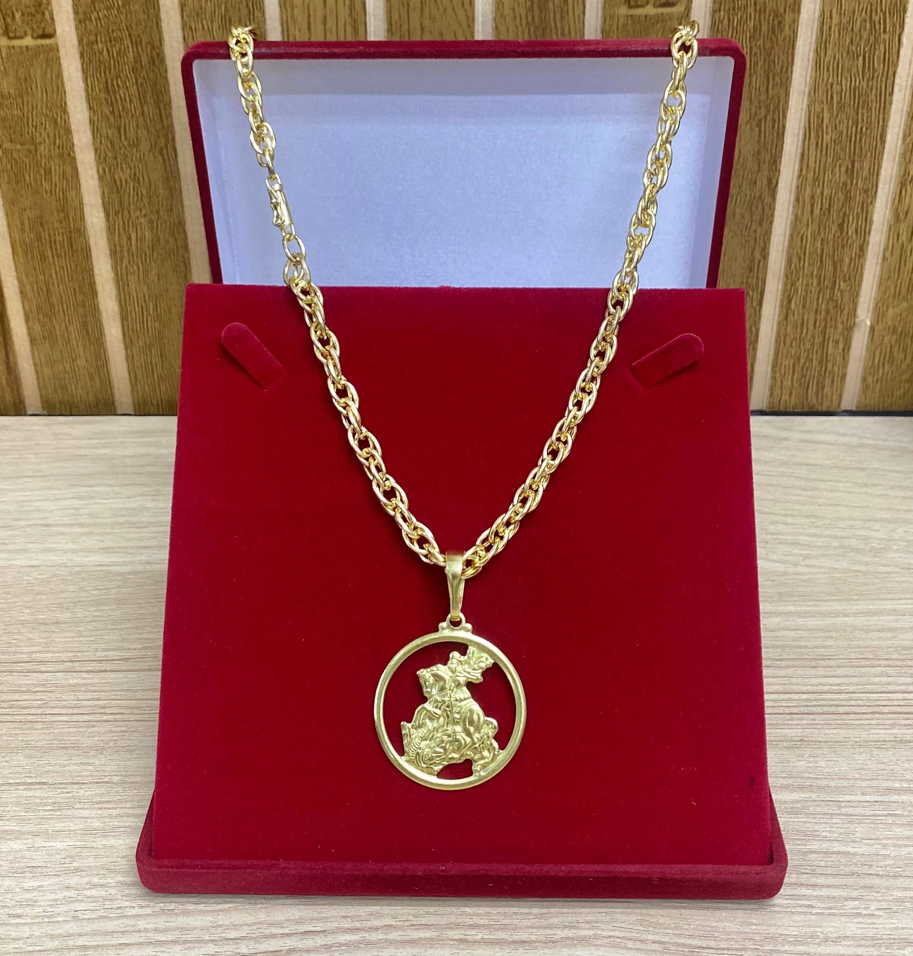 CORRENTE ELO TRANÇADO 8MM + PINGENTE BRINDE + PULSEIRA BRINDE