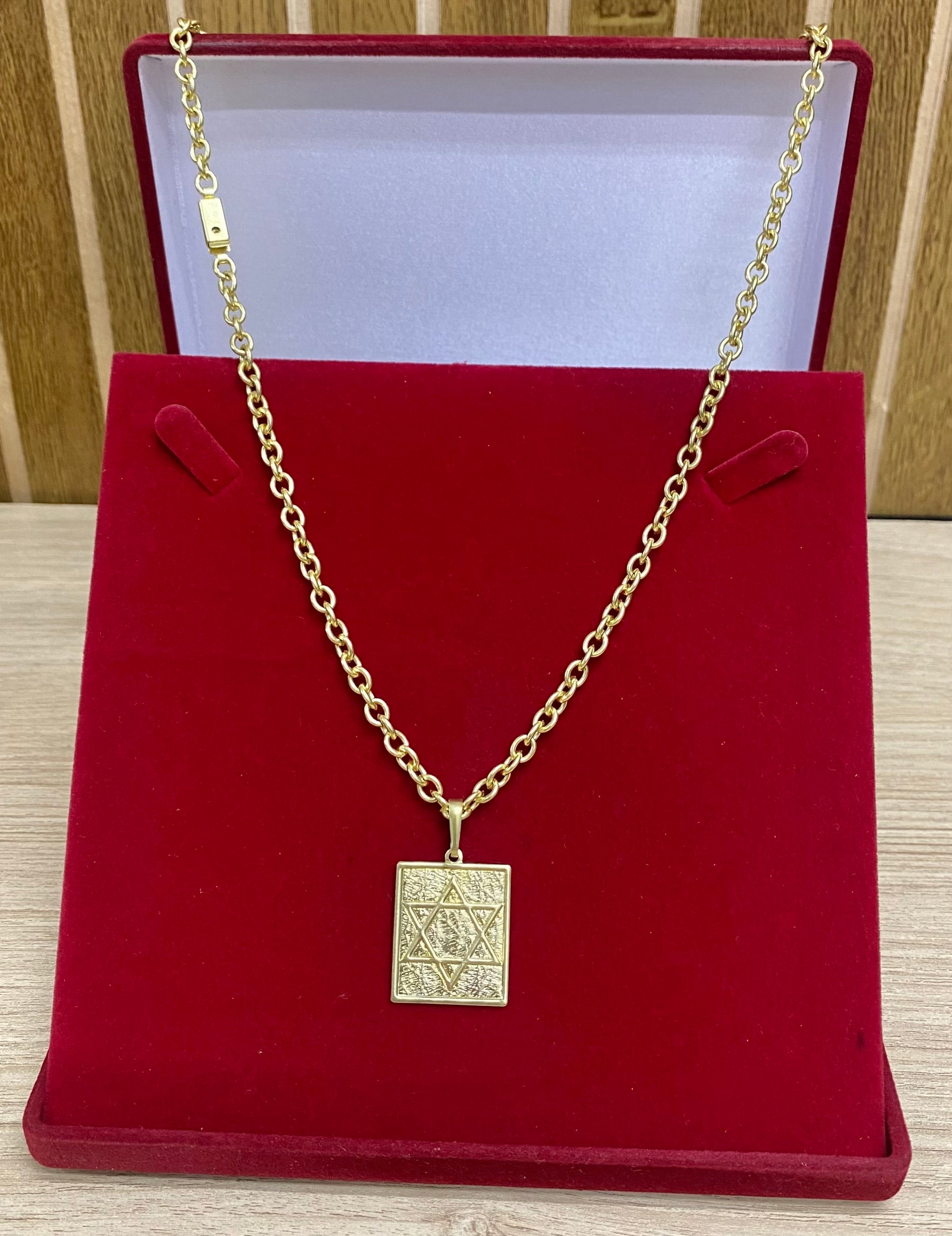 CORRENTE ELO CADEADO BOLEADO 4MM + PINGENTE BRINDE + PULSEIRA BRINDE