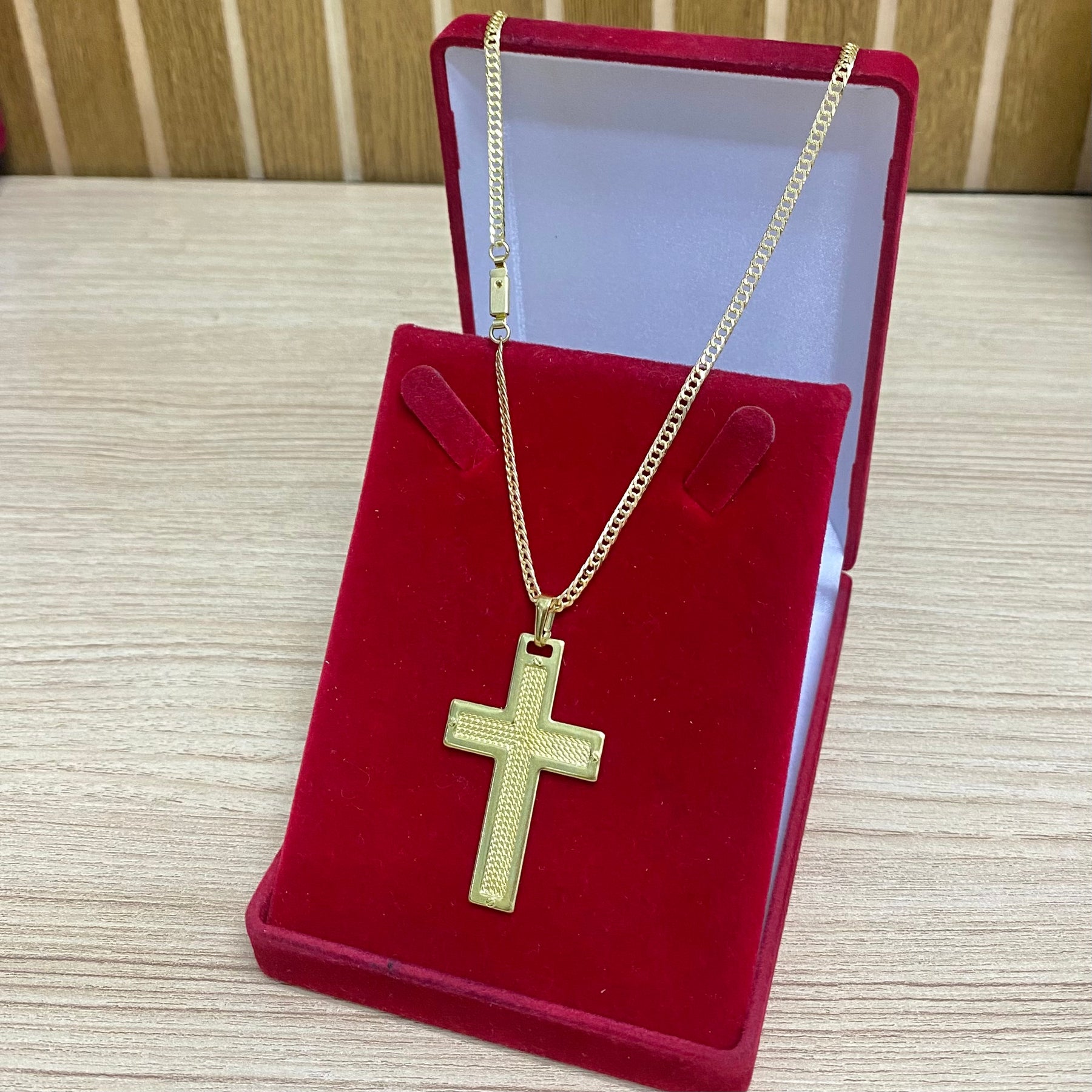 KIT CORRENTE ELO GRUMET 2MM + PULSEIRA BRINDE + PINGENTE BRINDE