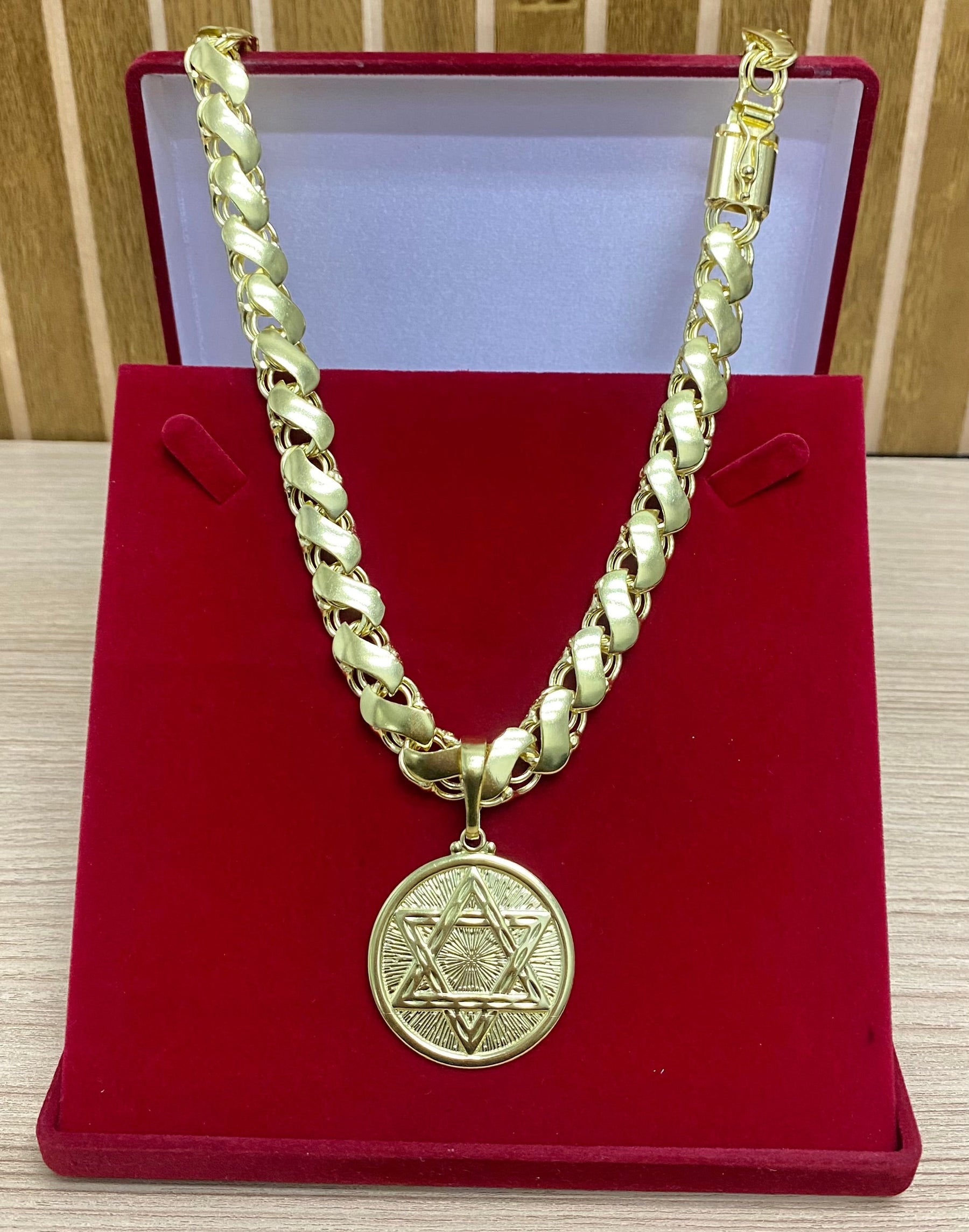 CORRENTE ELO FRISO S 12MM + PINGENTES