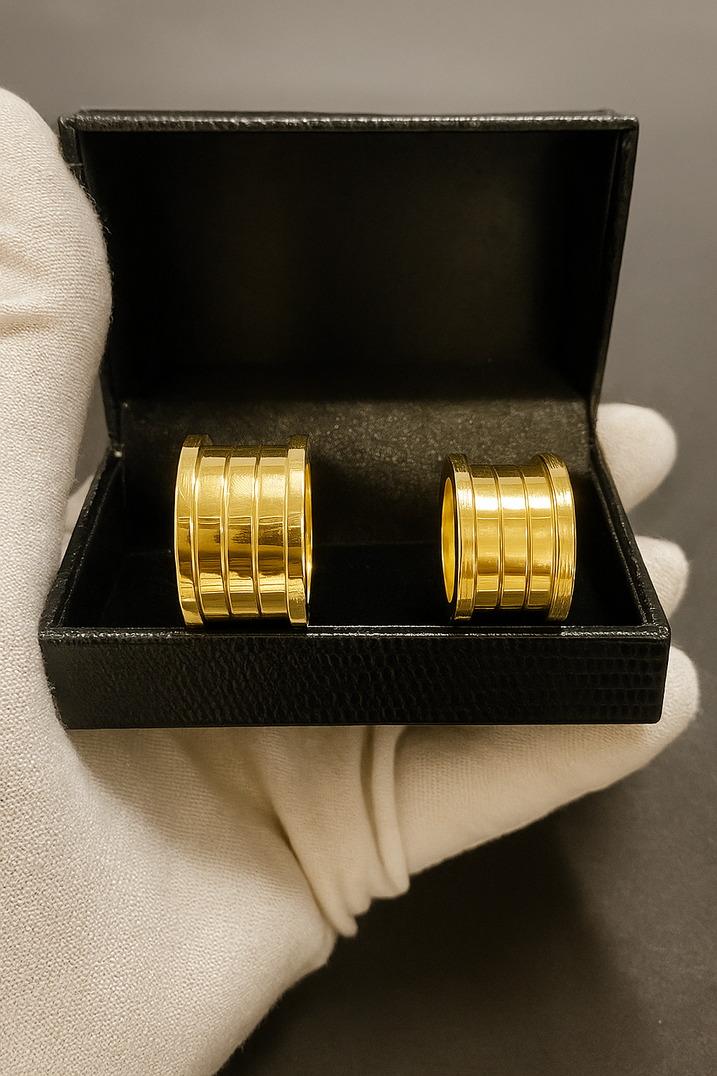 PAR DE ALIANÇAS MOD BULGARIA 3 FRISOS 14MM